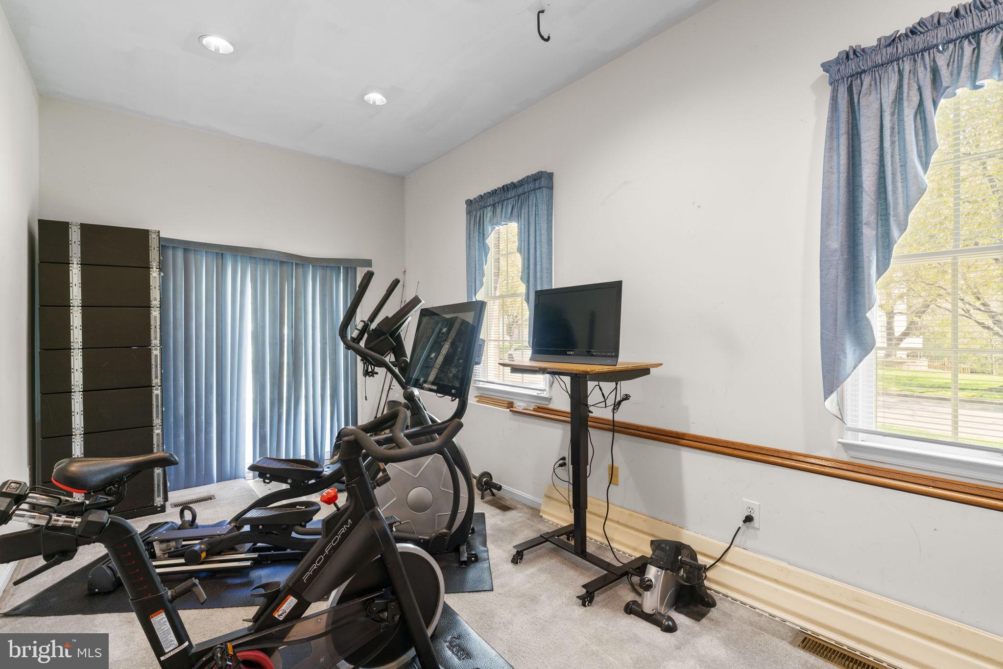 MOUNT HEBRON - Residential