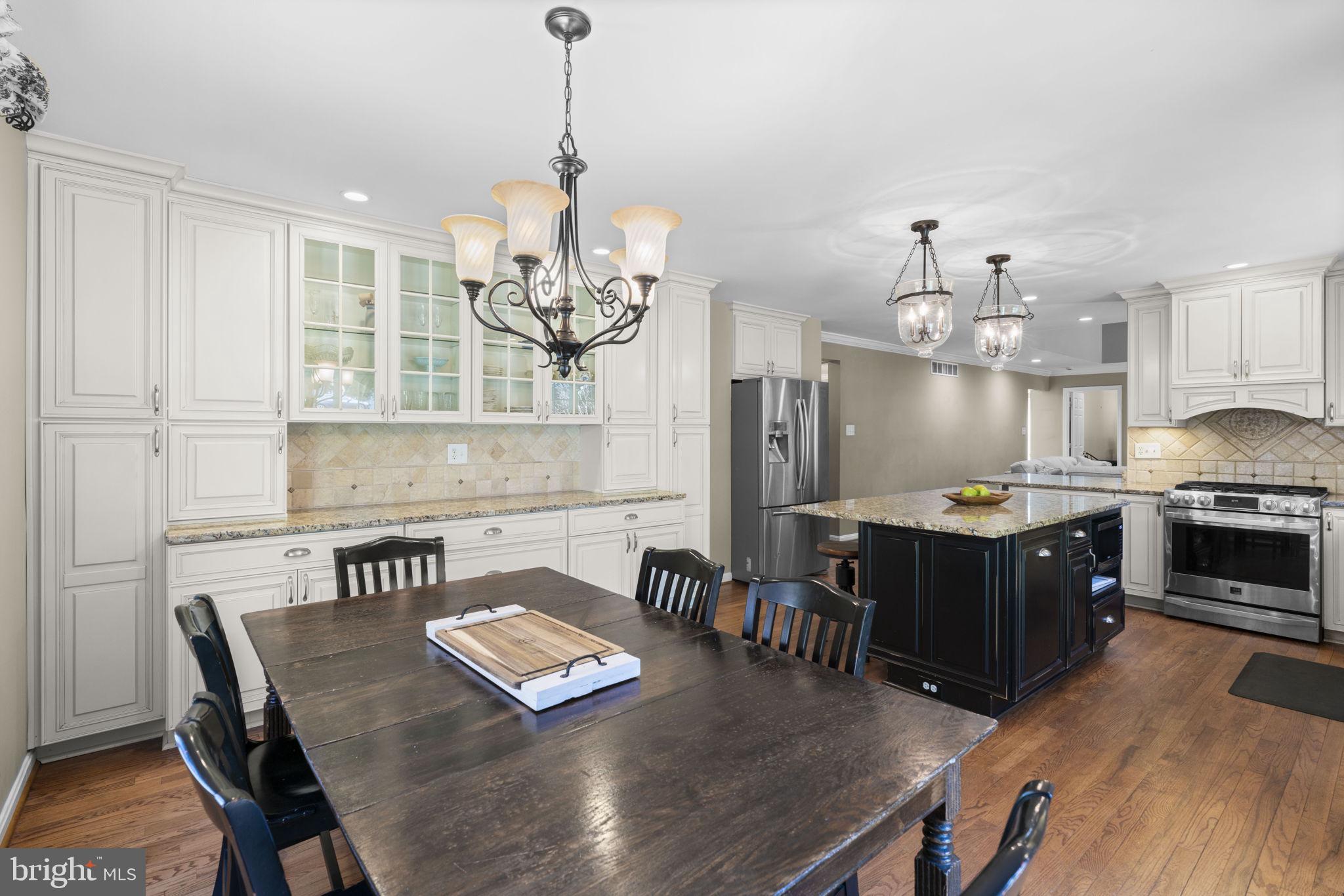 MOUNT HEBRON - Residential