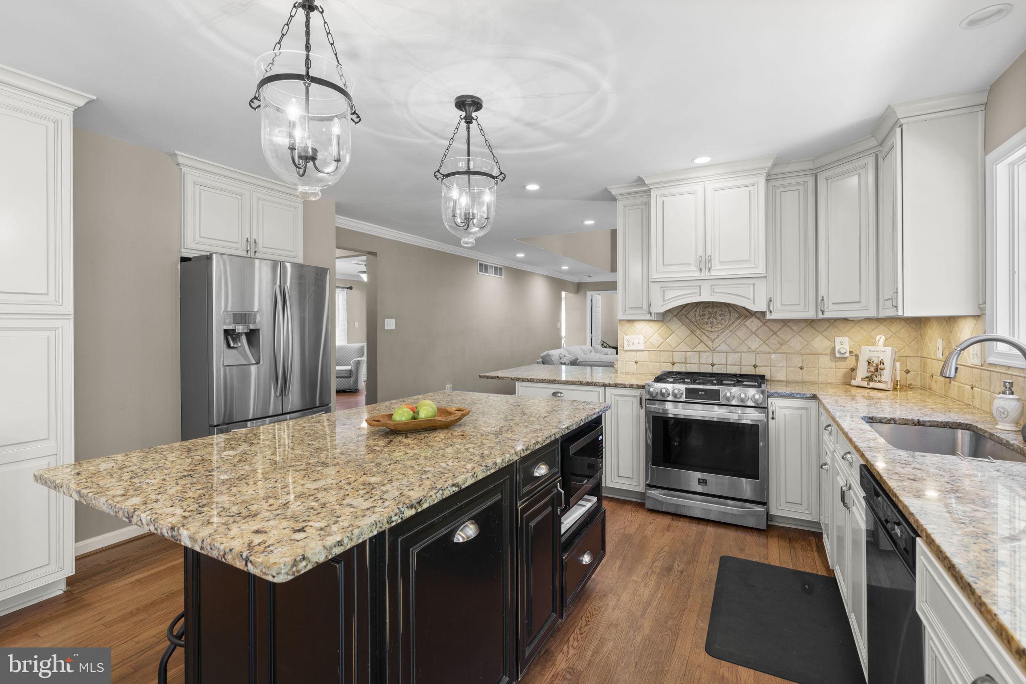 MOUNT HEBRON - Residential