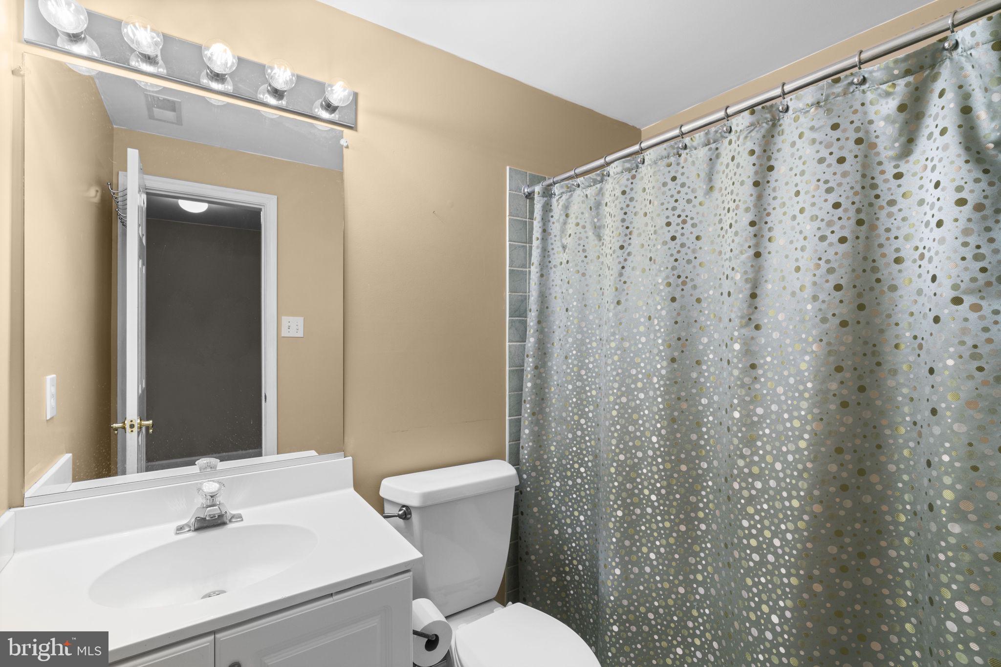 MOUNT HEBRON - Residential