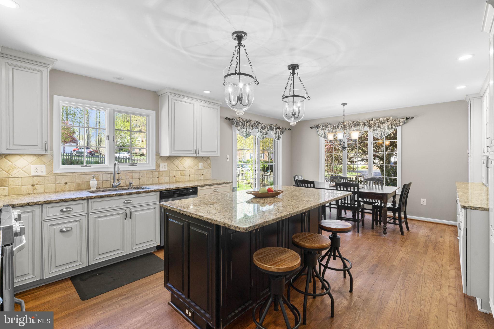 MOUNT HEBRON - Residential