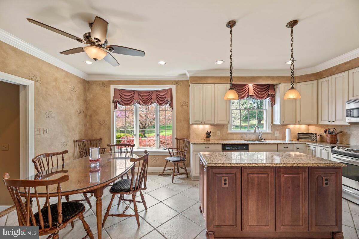 SUNSHINE ACRES - Residential