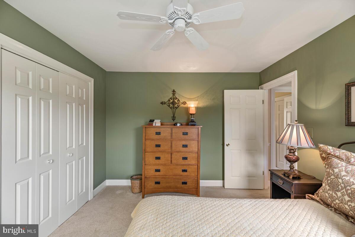 SUNSHINE ACRES - Residential