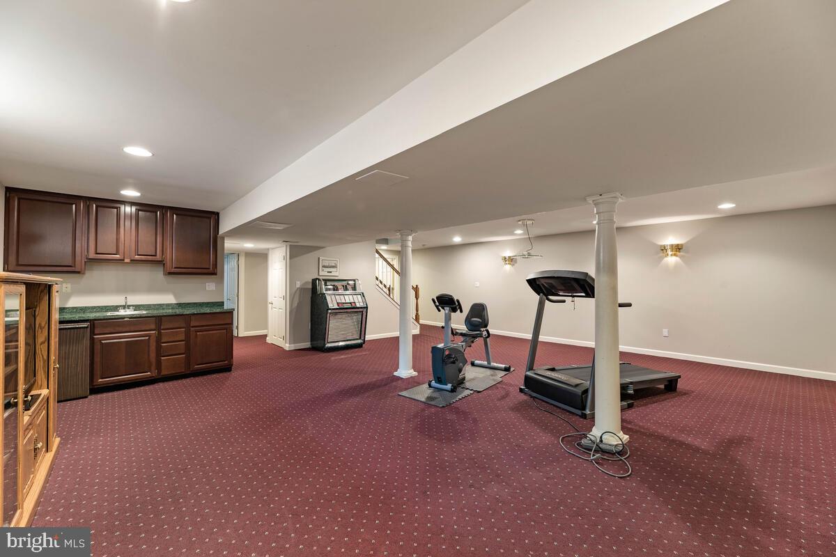 SUNSHINE ACRES - Residential