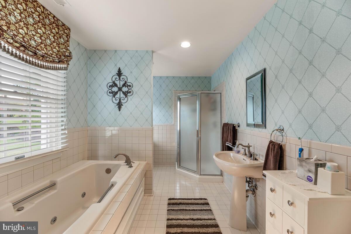 SUNSHINE ACRES - Residential