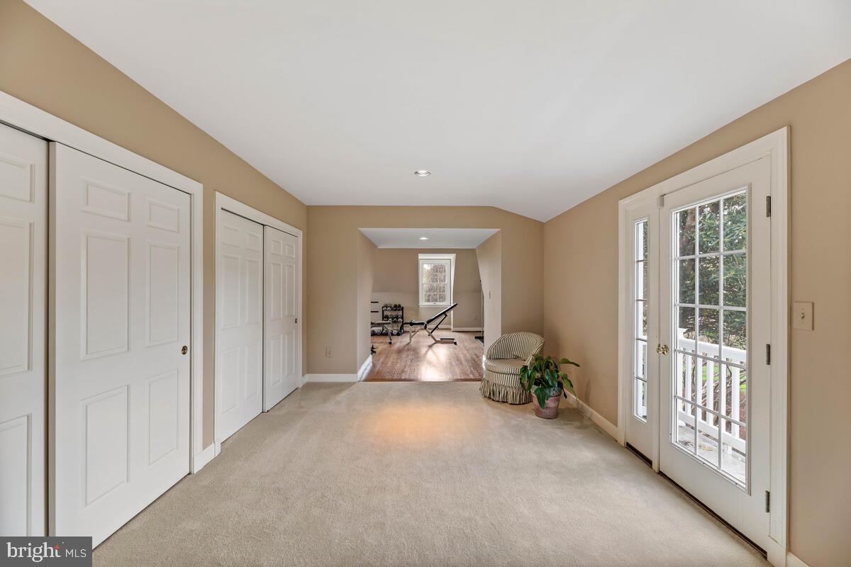 SUNSHINE ACRES - Residential