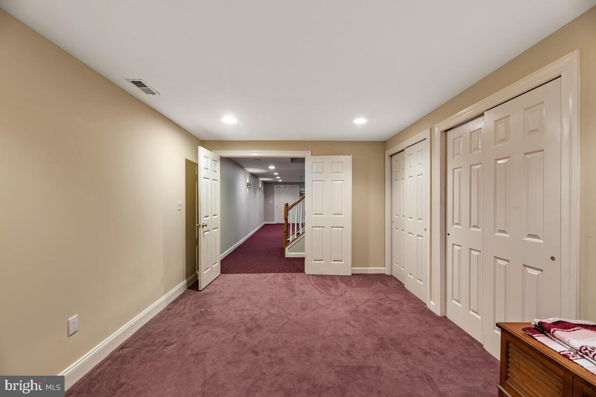 SUNSHINE ACRES - Residential