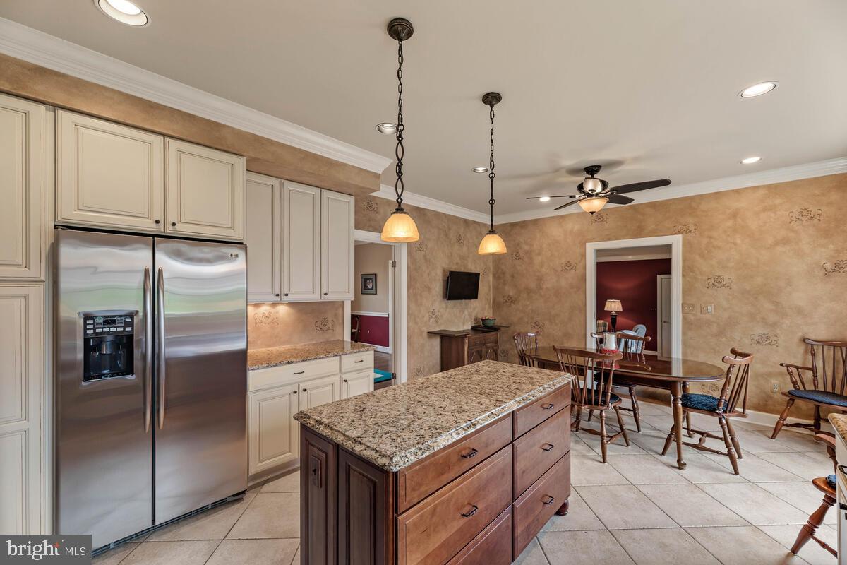 SUNSHINE ACRES - Residential