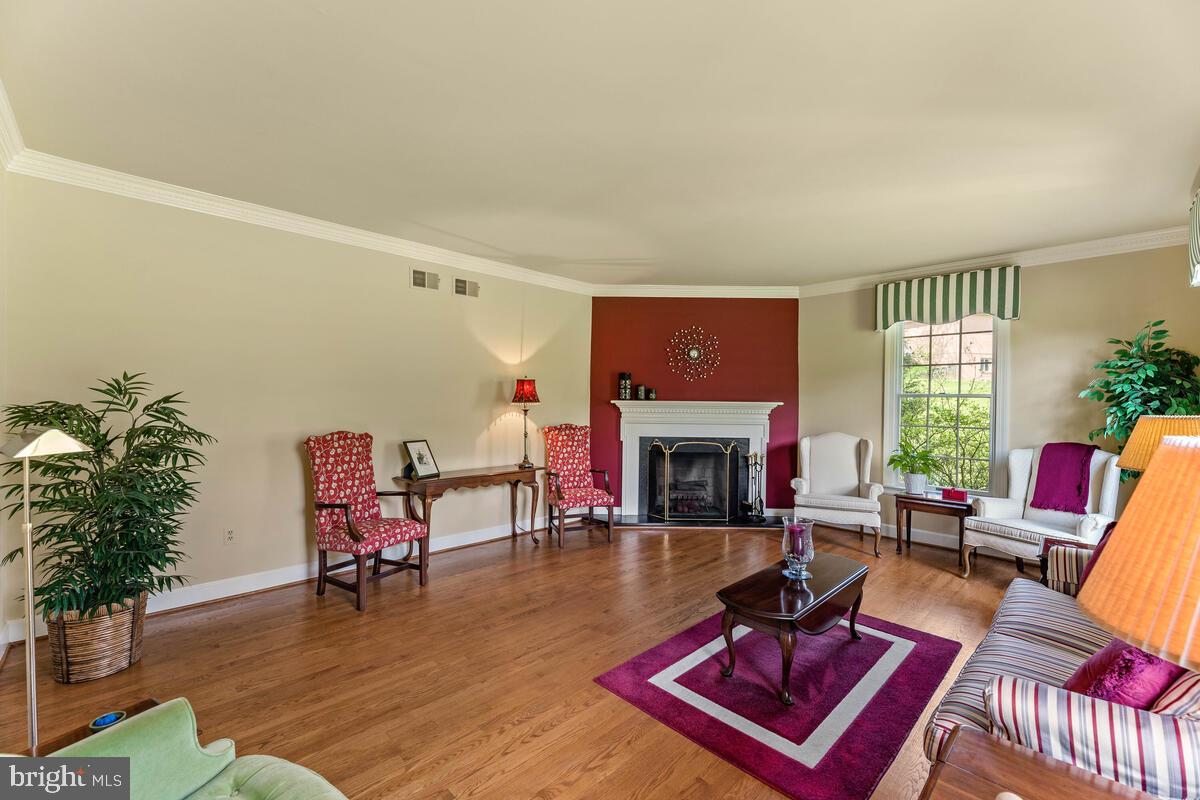 SUNSHINE ACRES - Residential