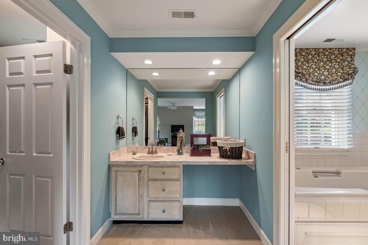 SUNSHINE ACRES - Residential