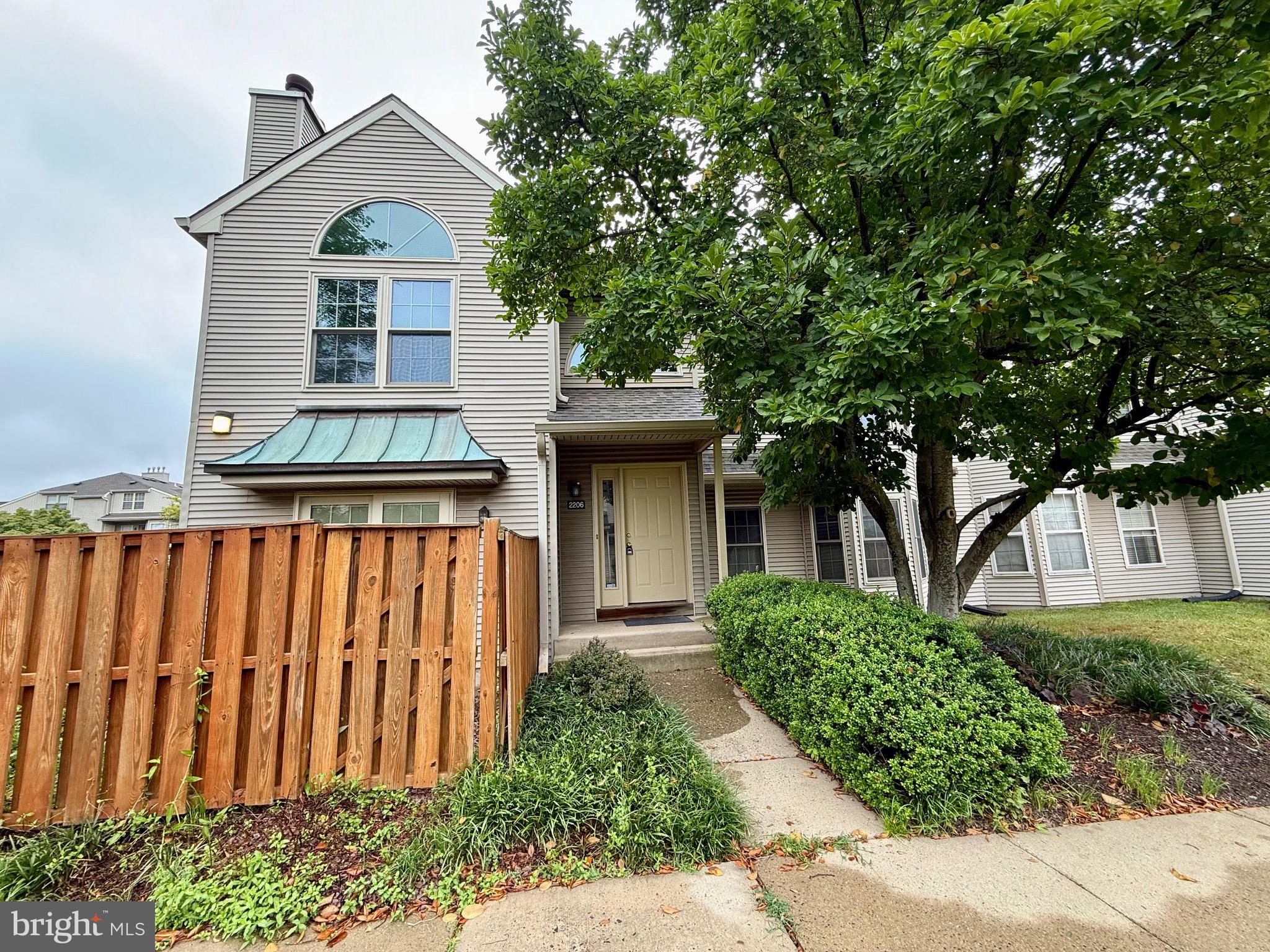 Lovely end unit 2/3 bedroom 2 bath 2nd floor condo with a loft (can be 3rd bedroom) in Makefield Glen. This home is clean and neutral. Sunlight pours through every window. The loft is an awesome addition for use as an office, den or a 3rd bedroom. There is a charming balcony, a volume ceiling in the living and dining rooms and a lovely eat-in kitchen. There is a $35 application fee for each applicant. Application is an online service. Landlord will require first month on move in and 2 months security. Landlord pays condo fee.
