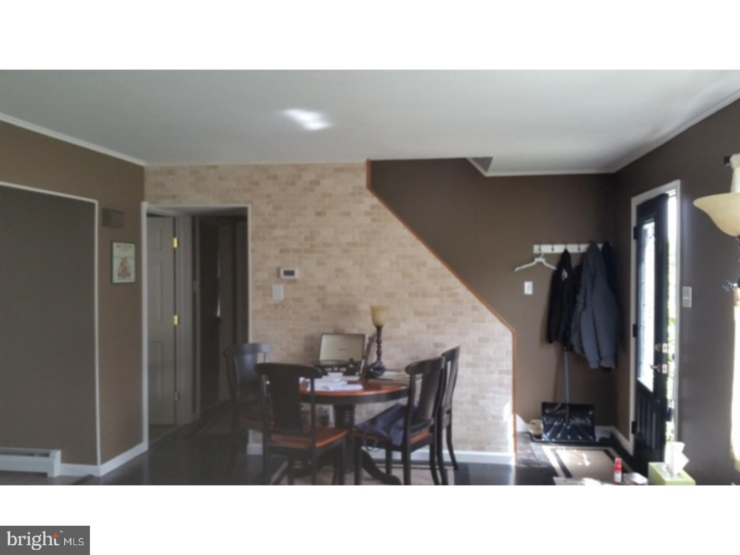 YORKVILLE - Residential