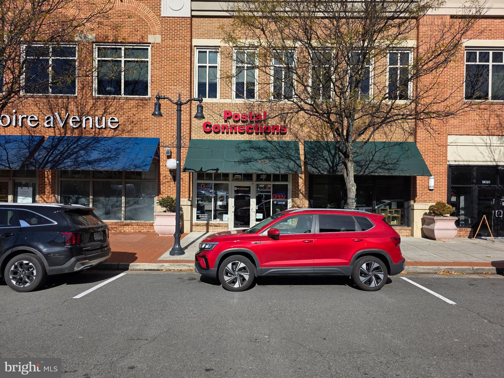 19309 WINMEADE DRIVE