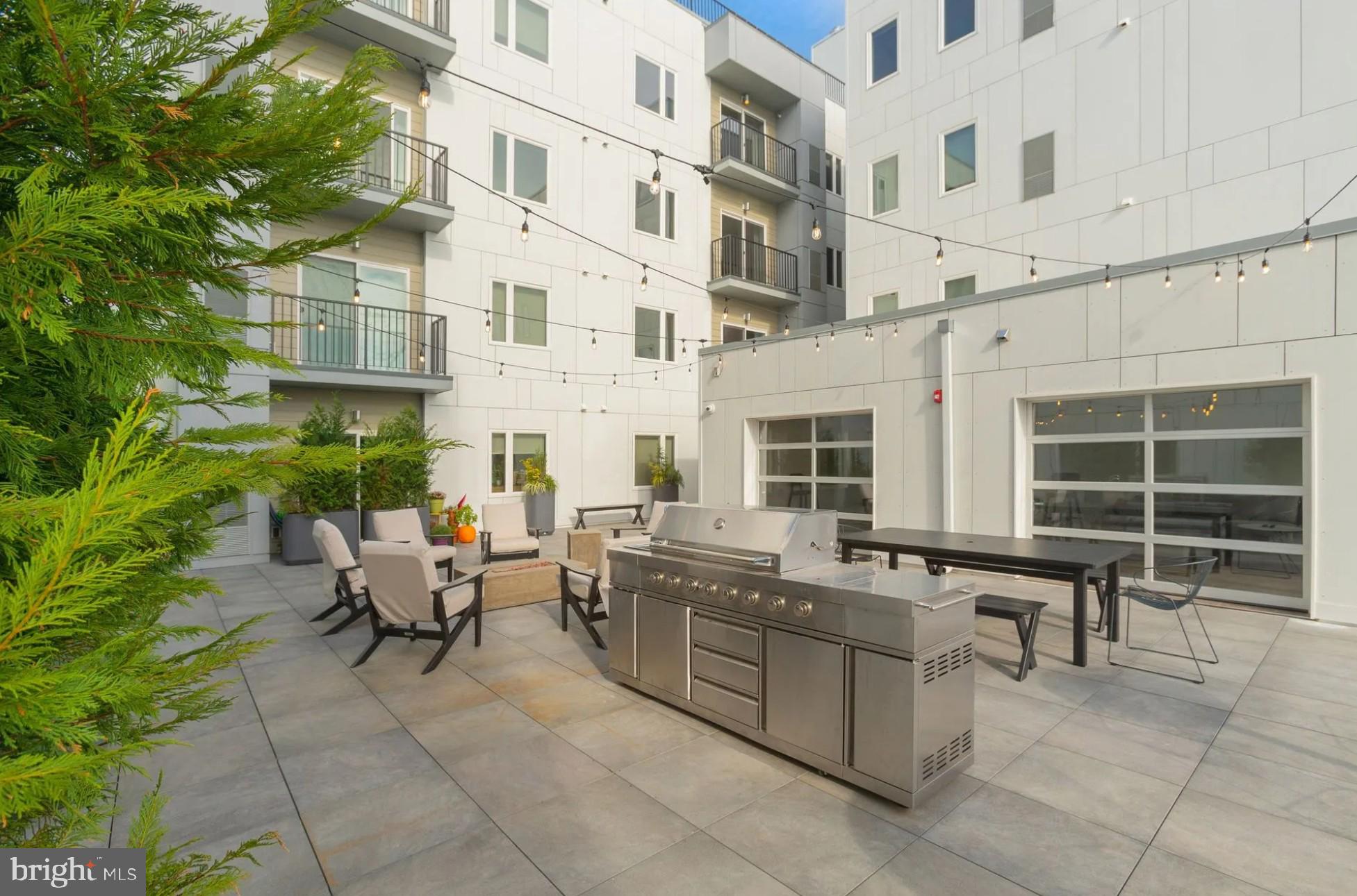 GRADUATE HOSPITAL - Residential Lease