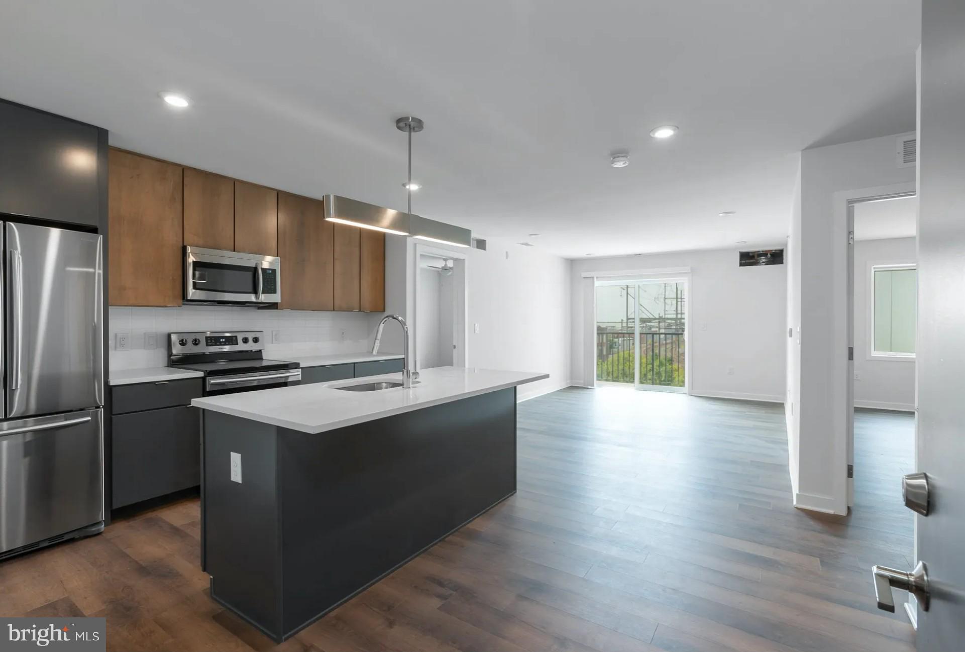 GRADUATE HOSPITAL - Residential Lease