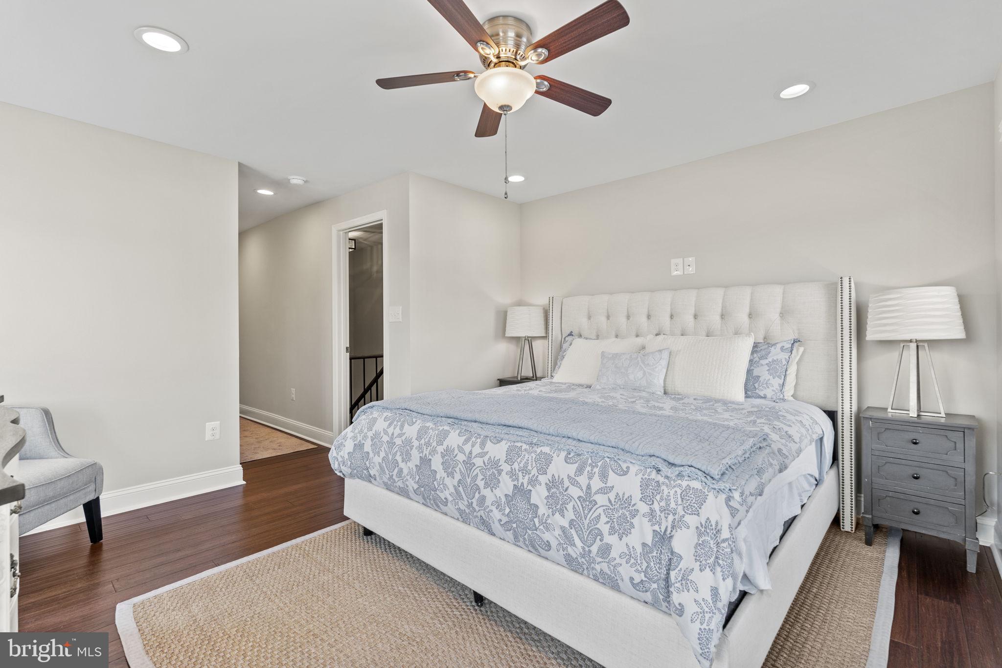 HILLSMERE ESTATES - Residential Lease