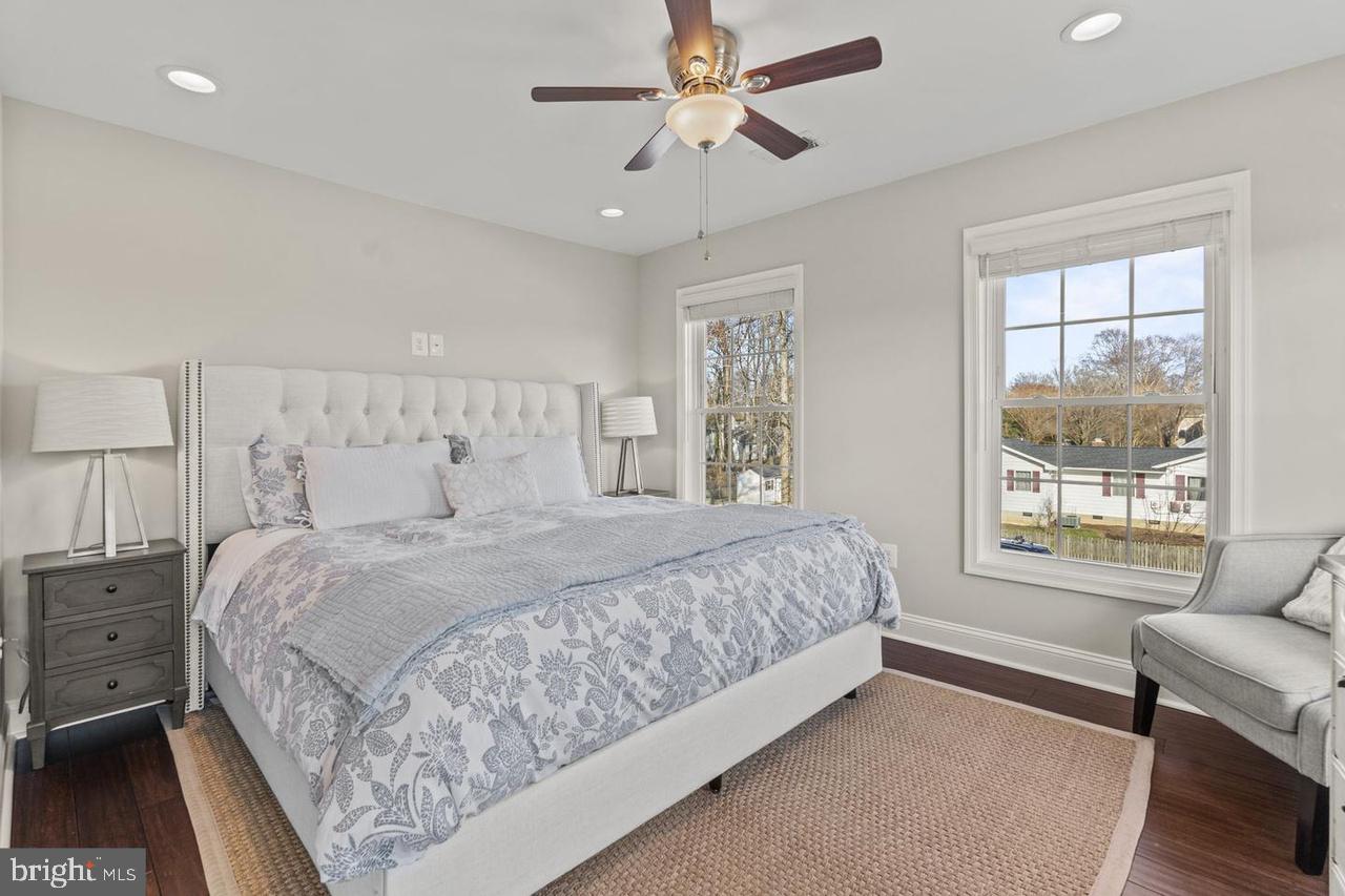 HILLSMERE ESTATES - Residential Lease