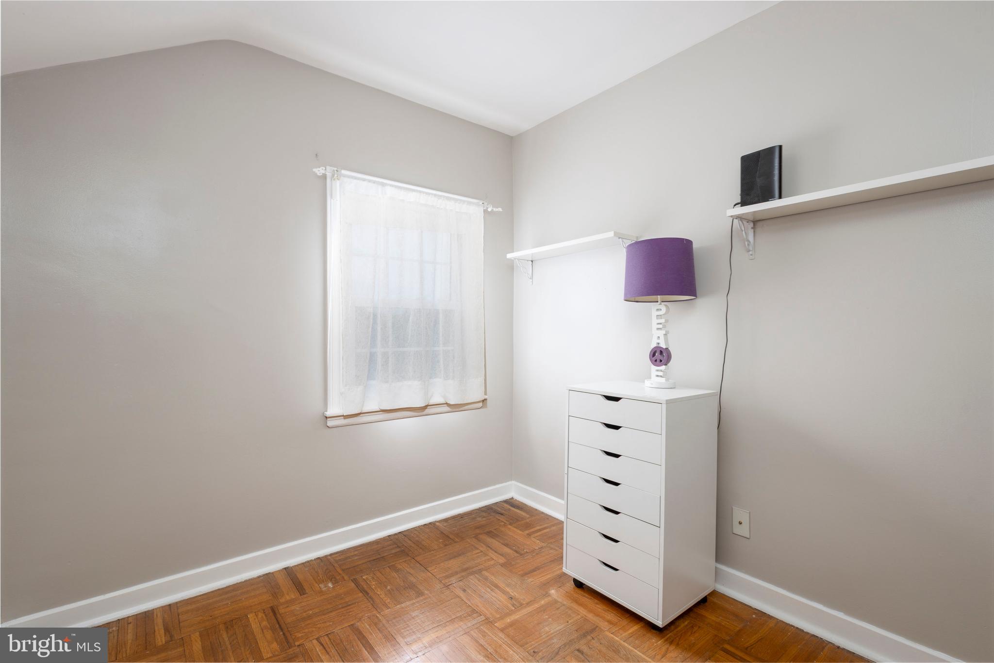 WILLOW MANOR - Residential