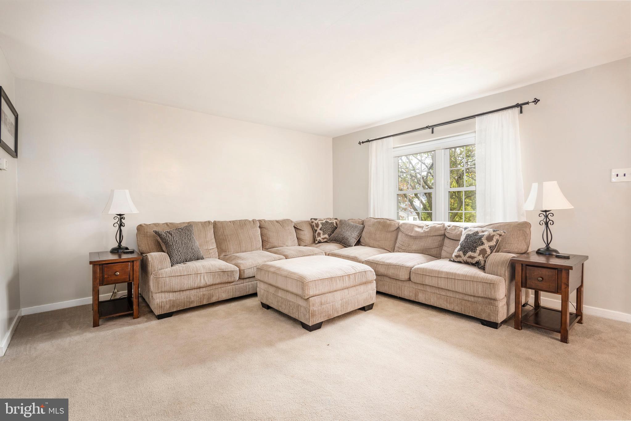 WILLOW MANOR - Residential