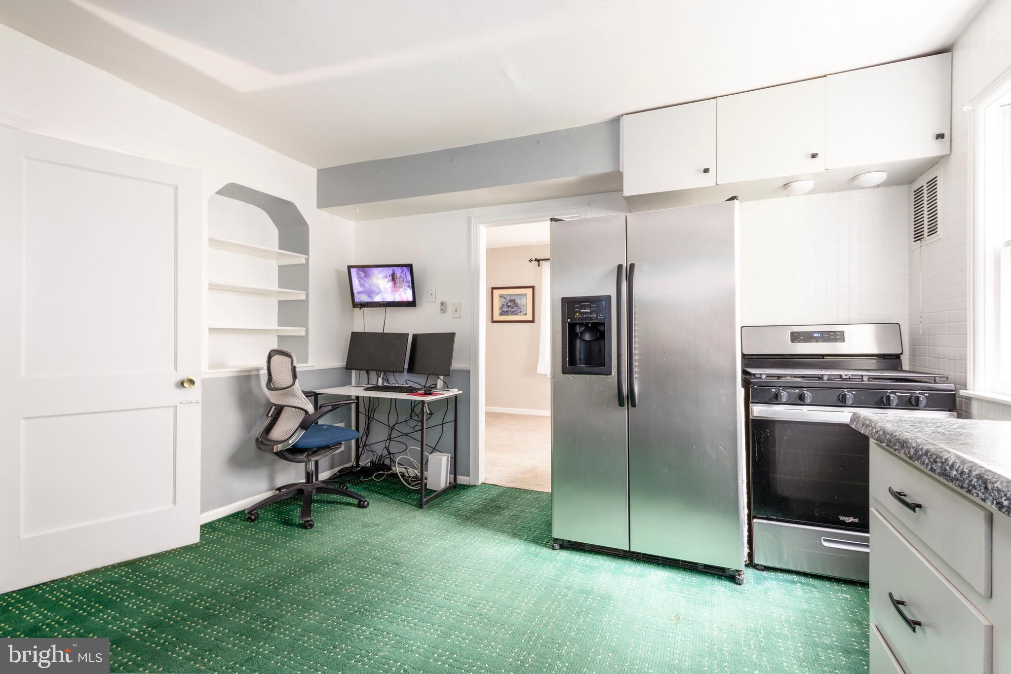 WILLOW MANOR - Residential