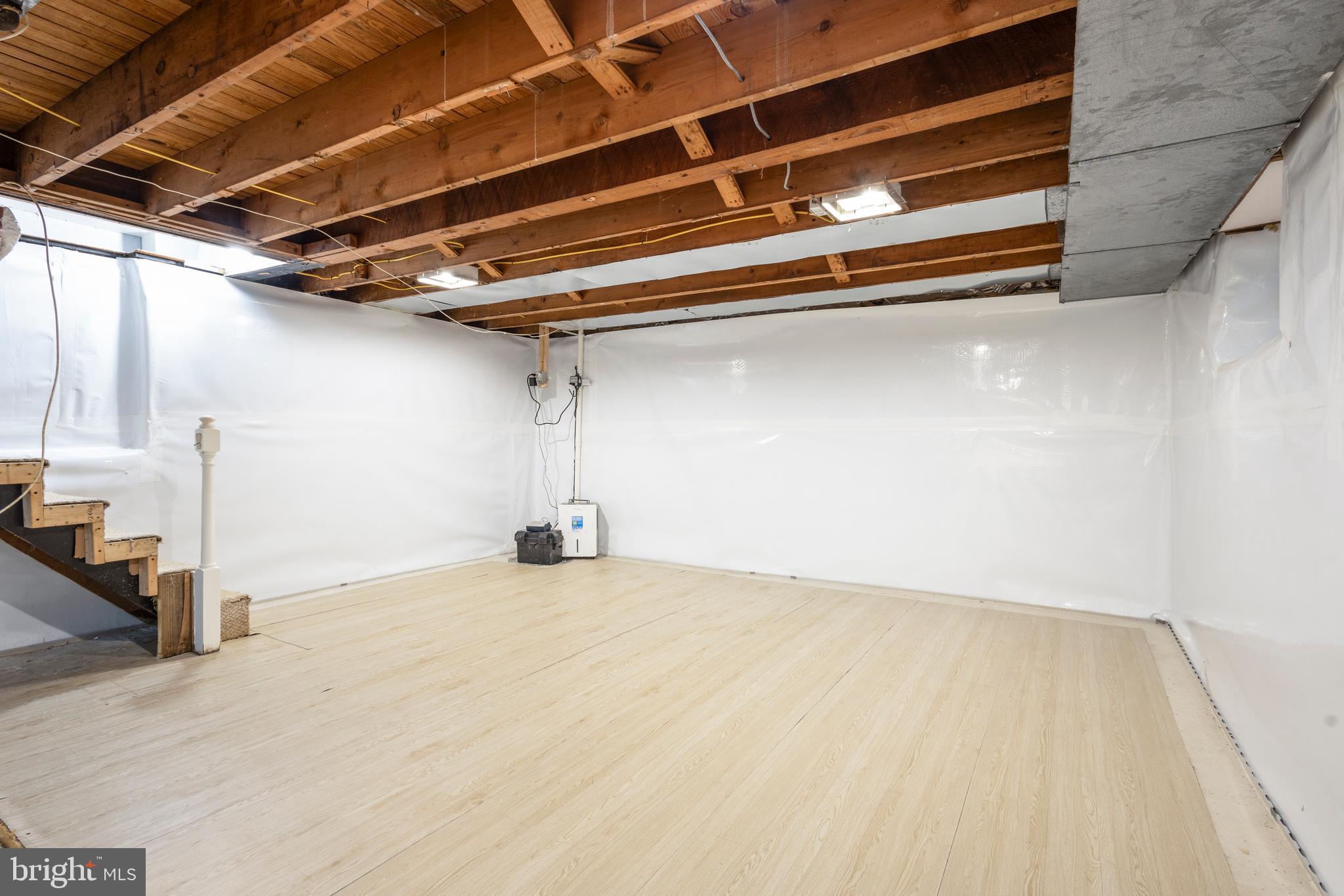 WILLOW MANOR - Residential