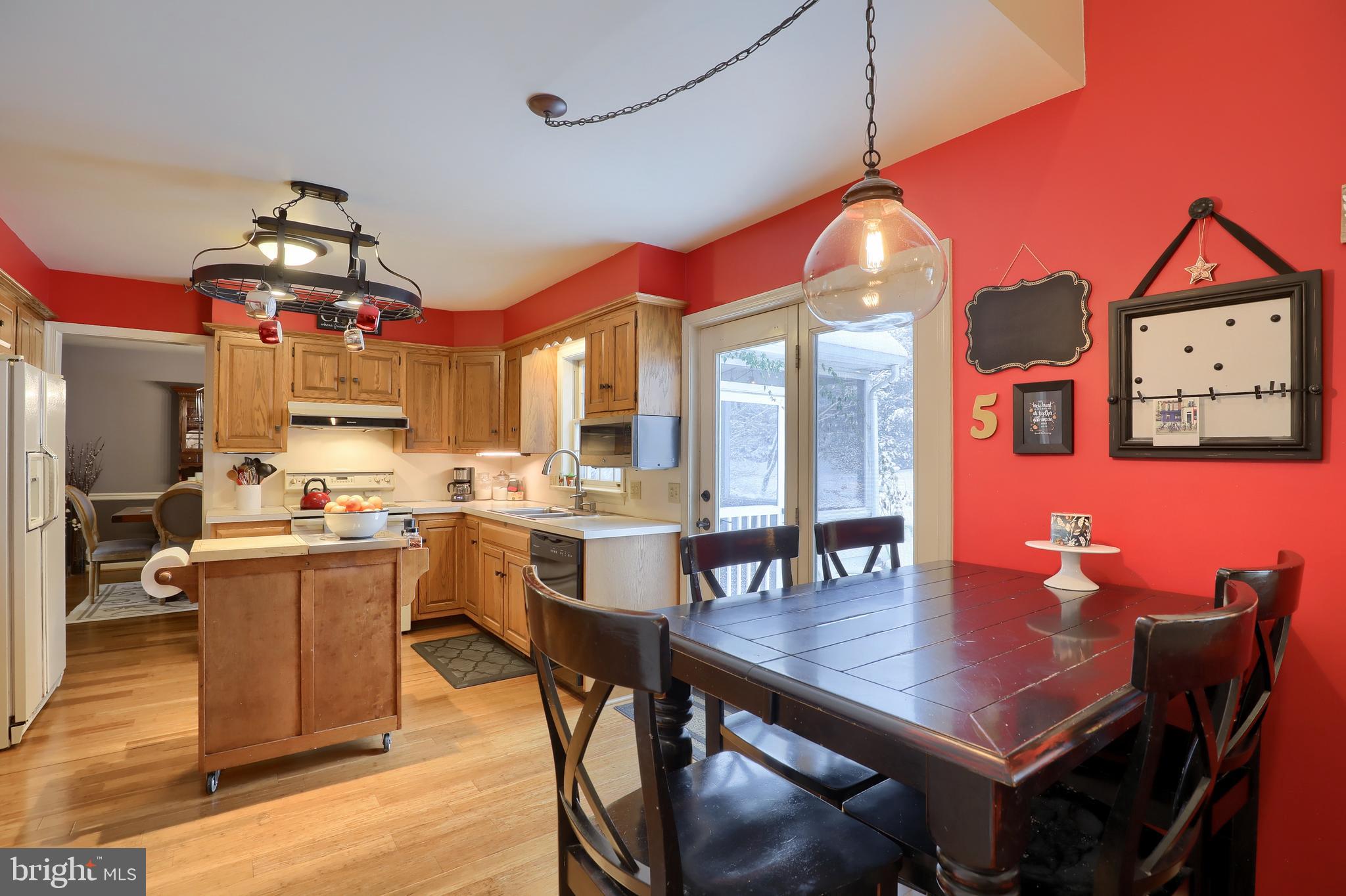 GABLE PARK WOODS - Residential