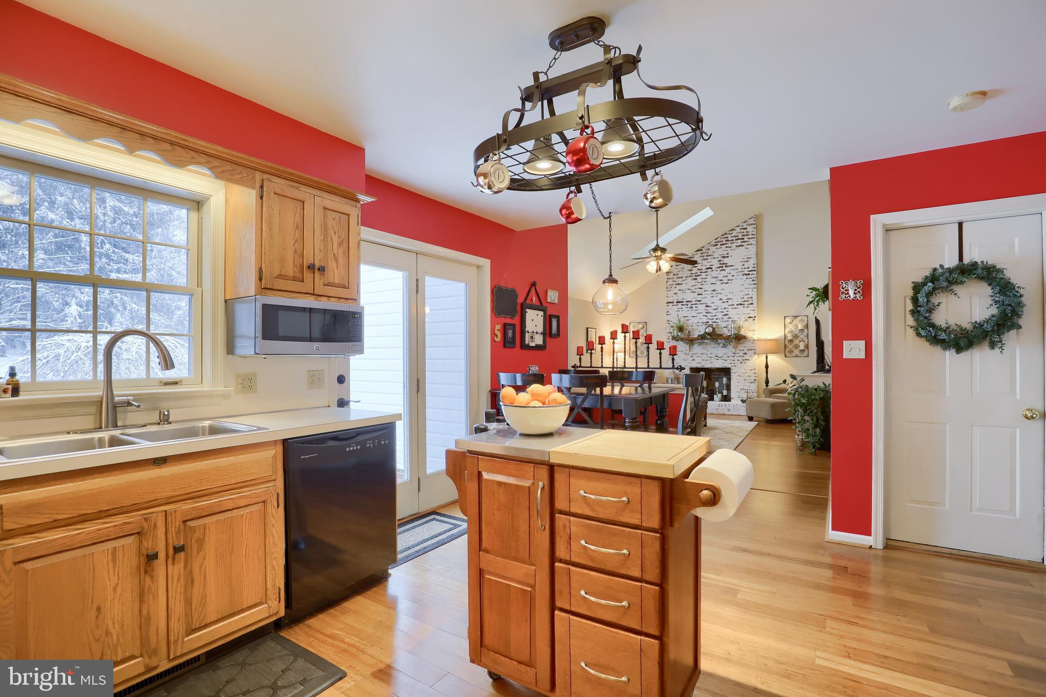 GABLE PARK WOODS - Residential