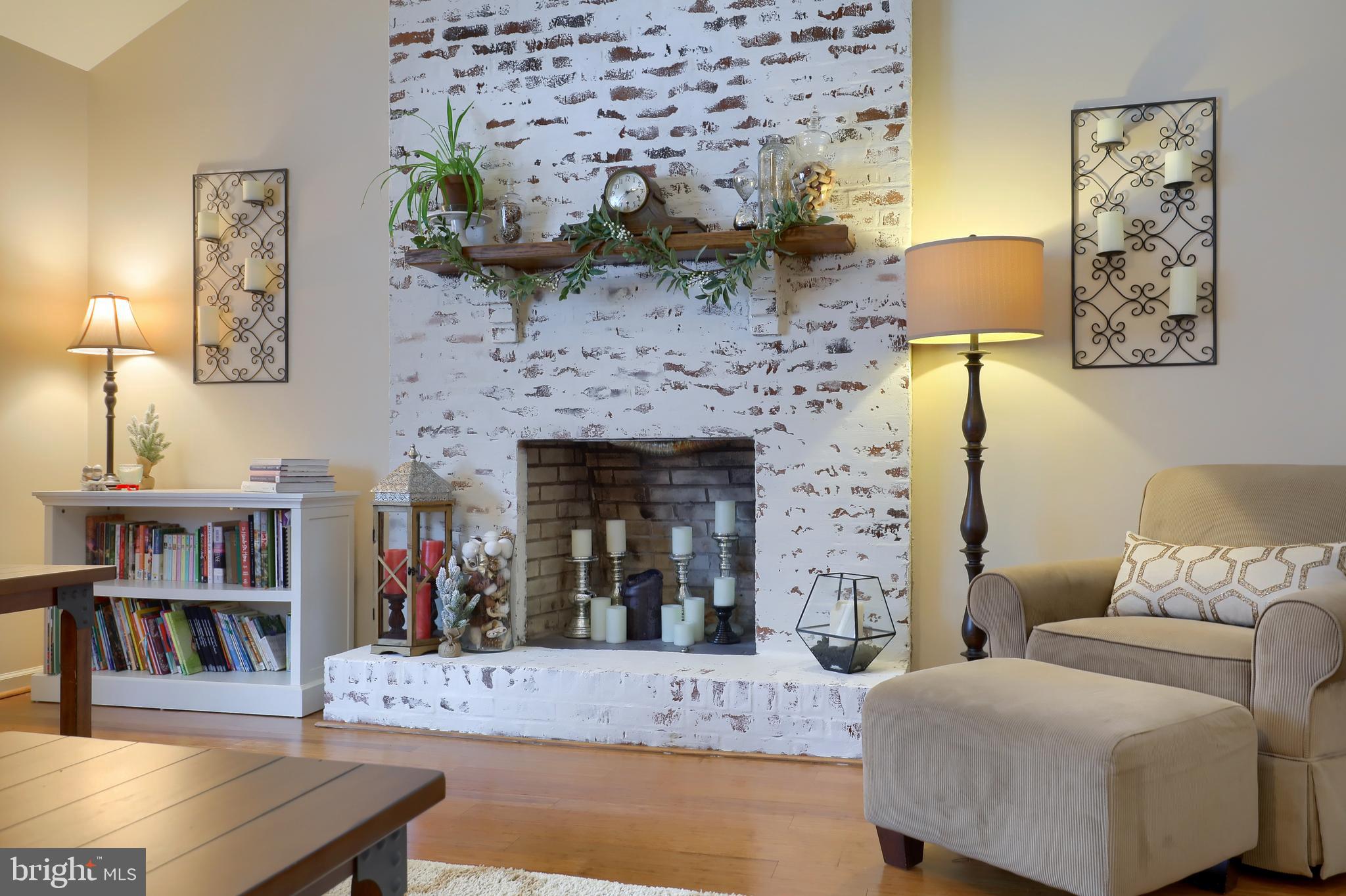 GABLE PARK WOODS - Residential