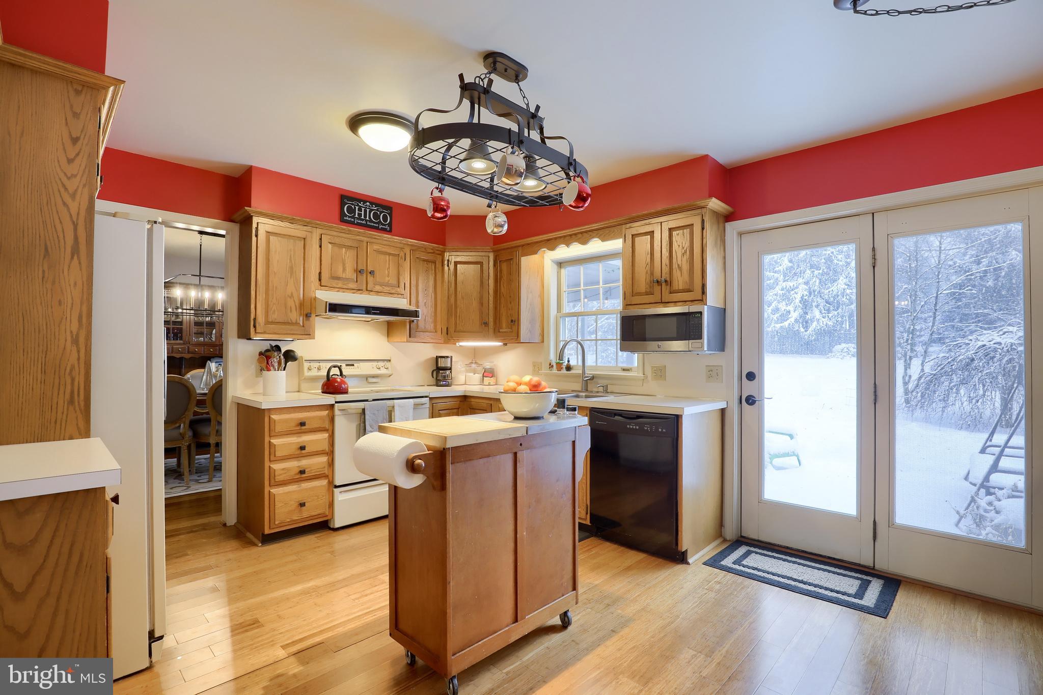 GABLE PARK WOODS - Residential