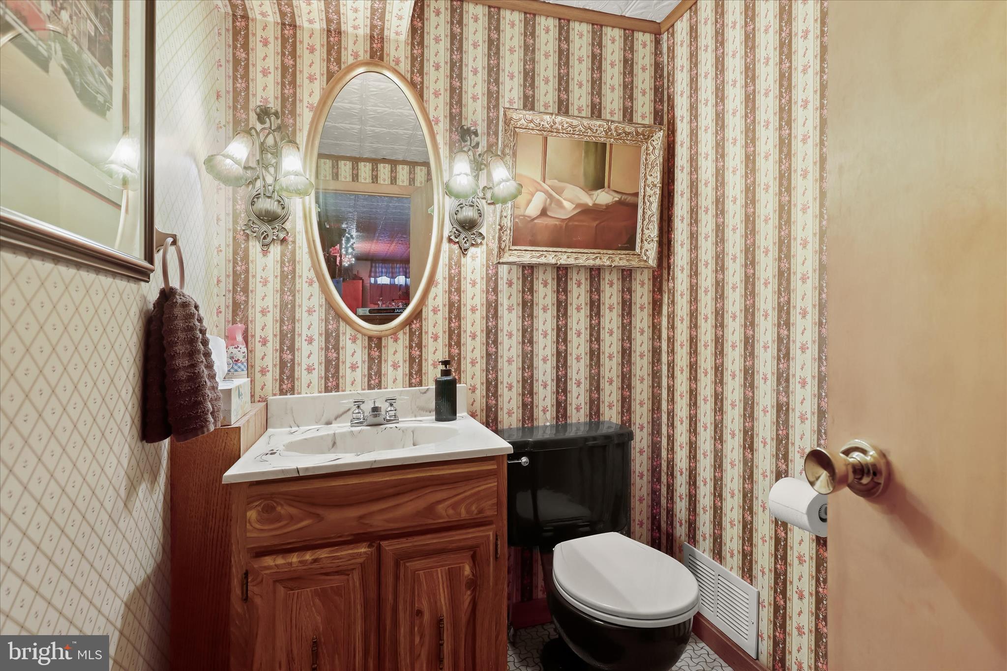 VALLEYWOOD - Residential