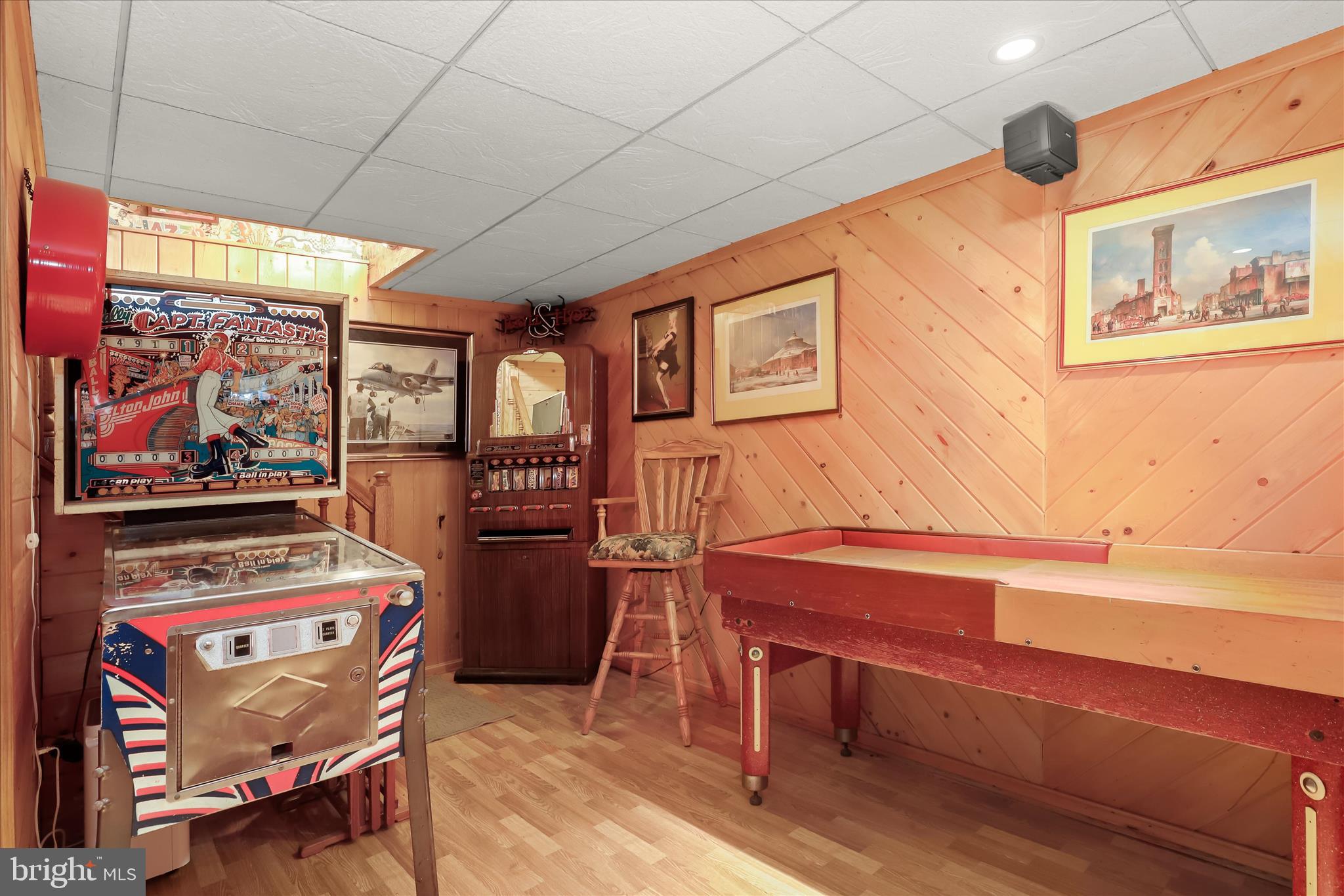 VALLEYWOOD - Residential