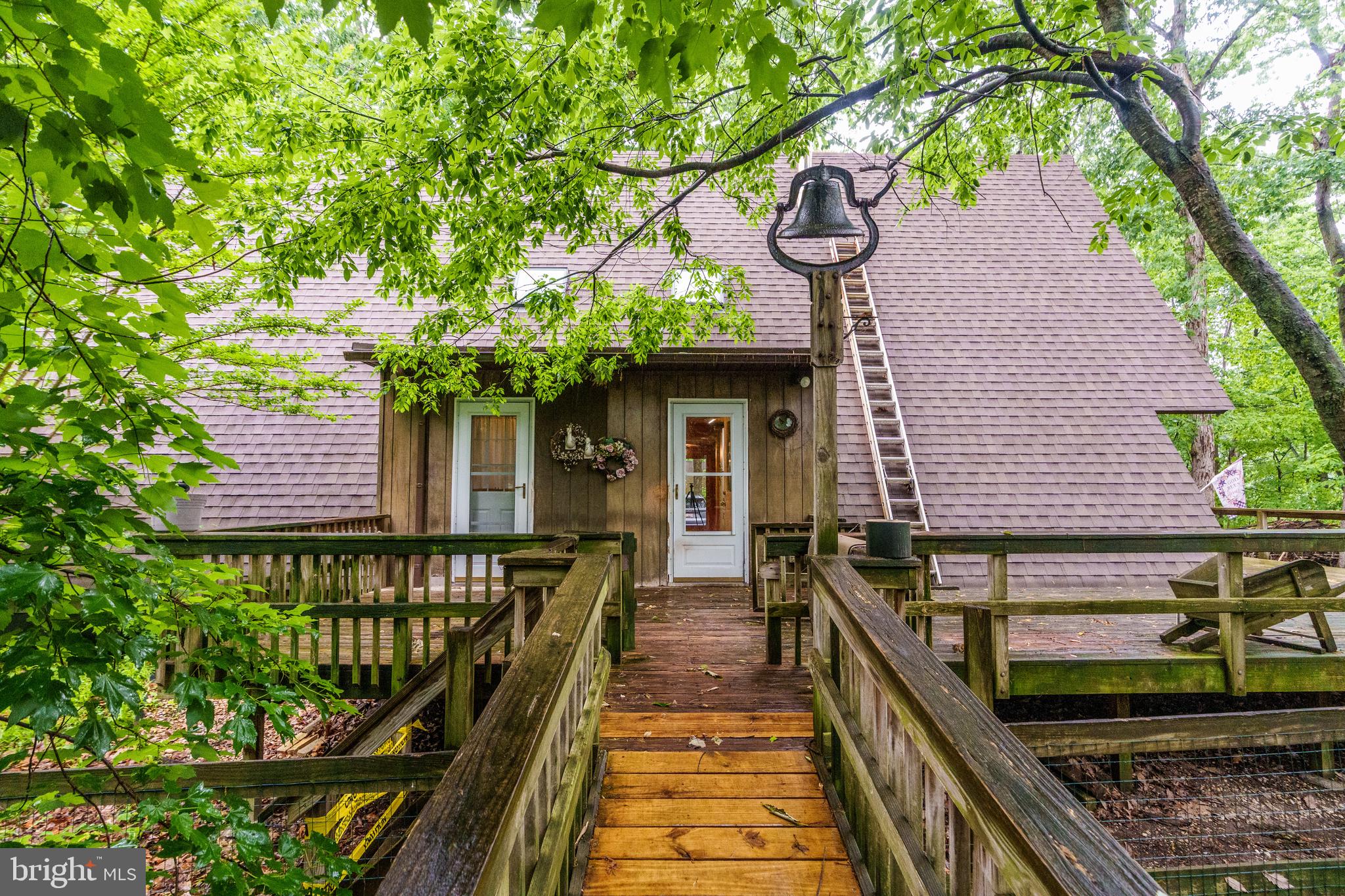 CRESTWOOD HEIGHTS - Residential