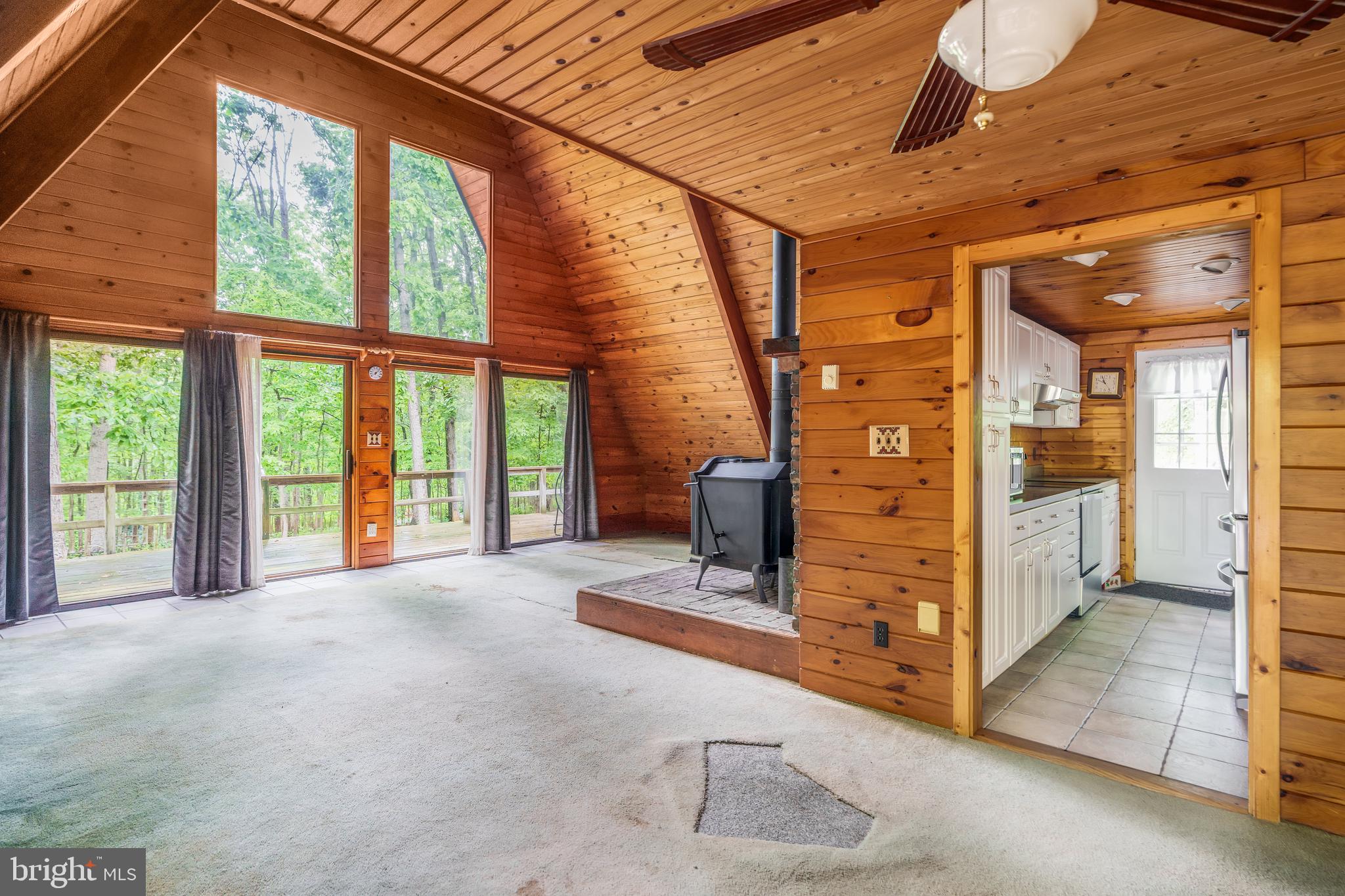 CRESTWOOD HEIGHTS - Residential