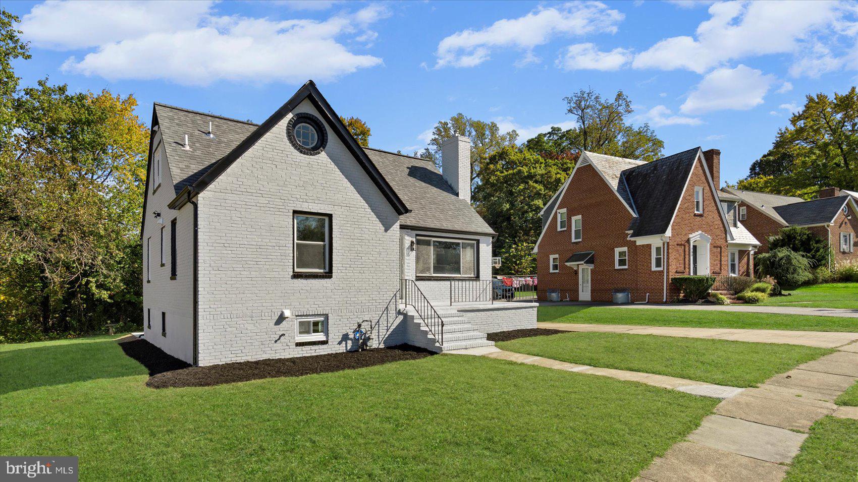 WEST HILLS - Residential