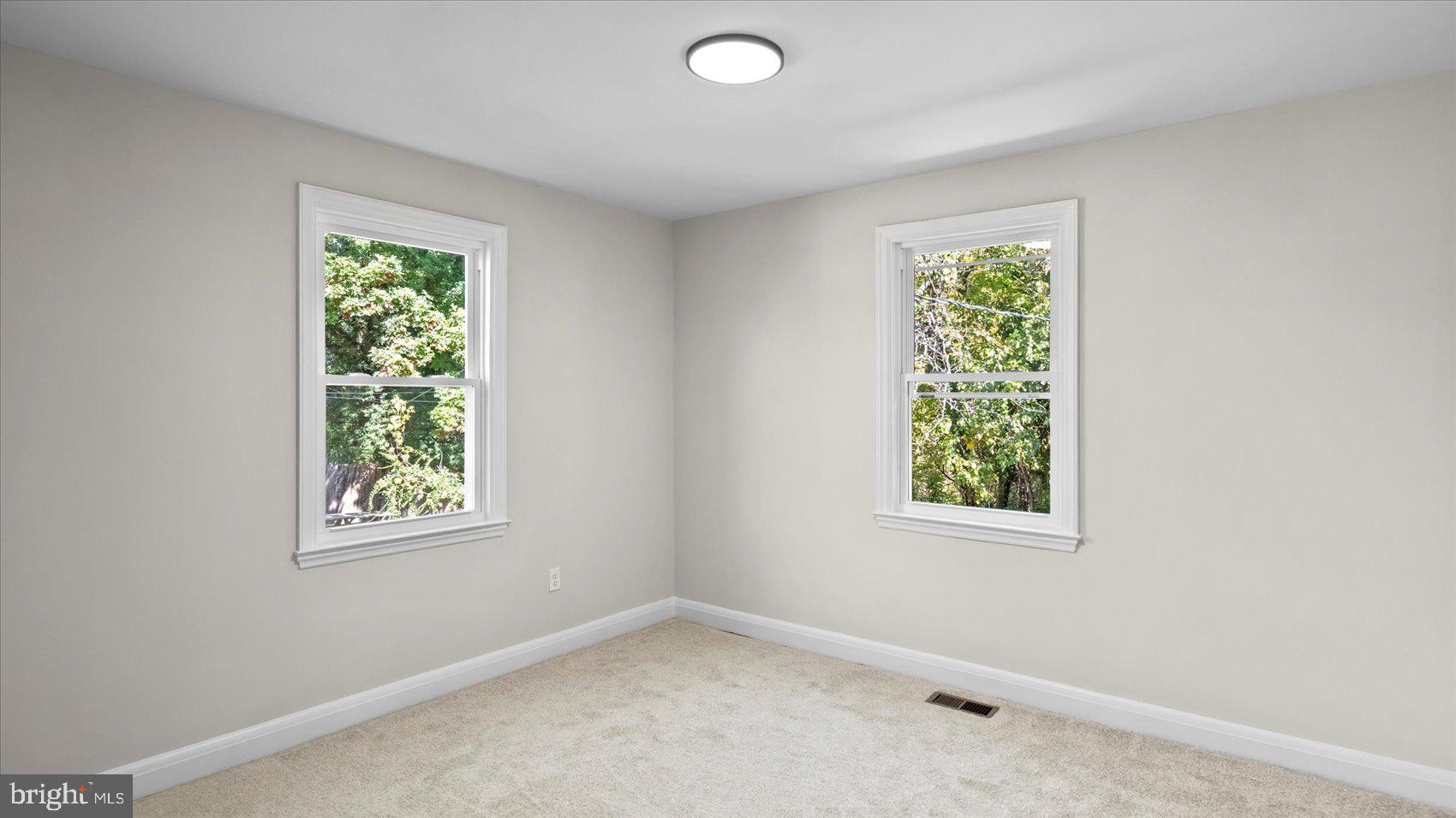 WEST HILLS - Residential