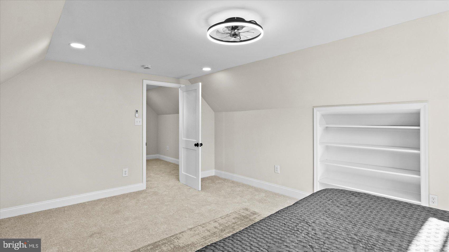 WEST HILLS - Residential