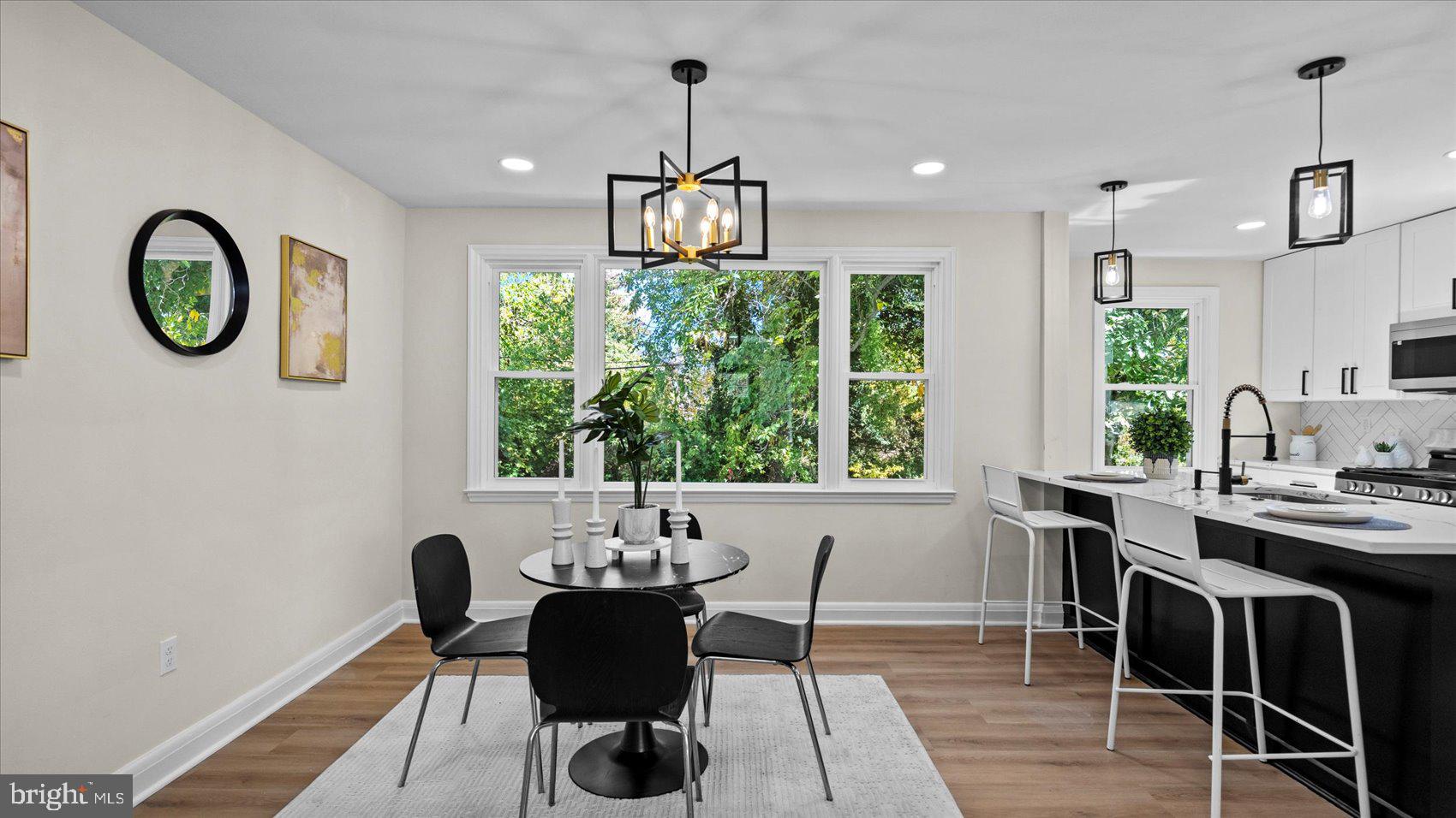 WEST HILLS - Residential