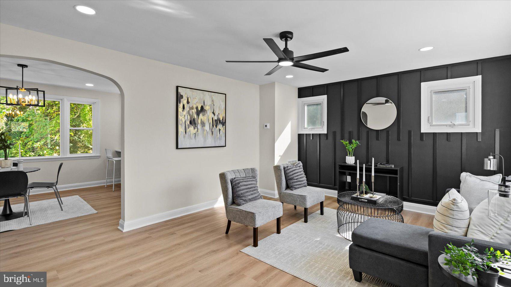 WEST HILLS - Residential