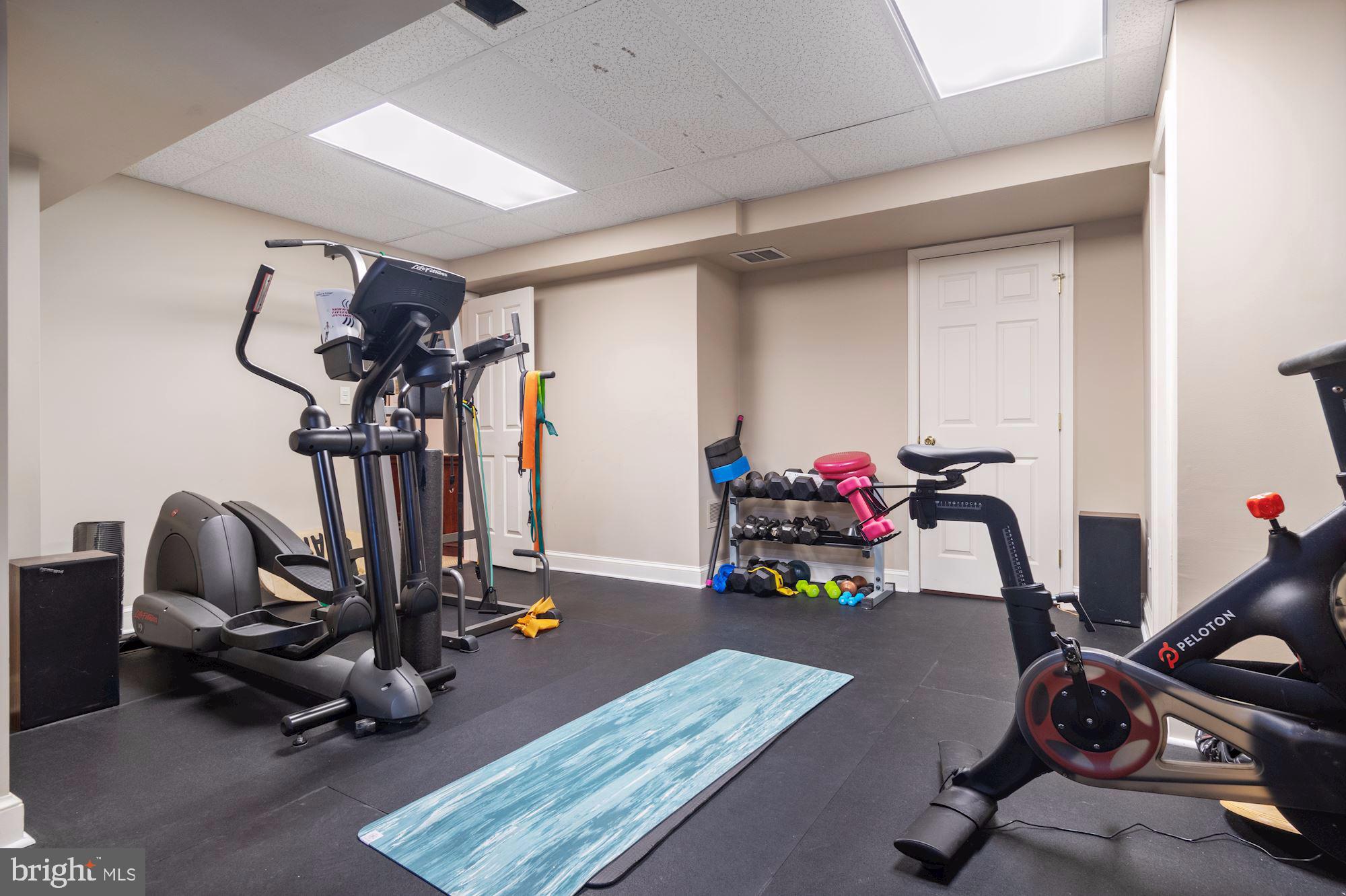 MCAULEY PARK - Residential