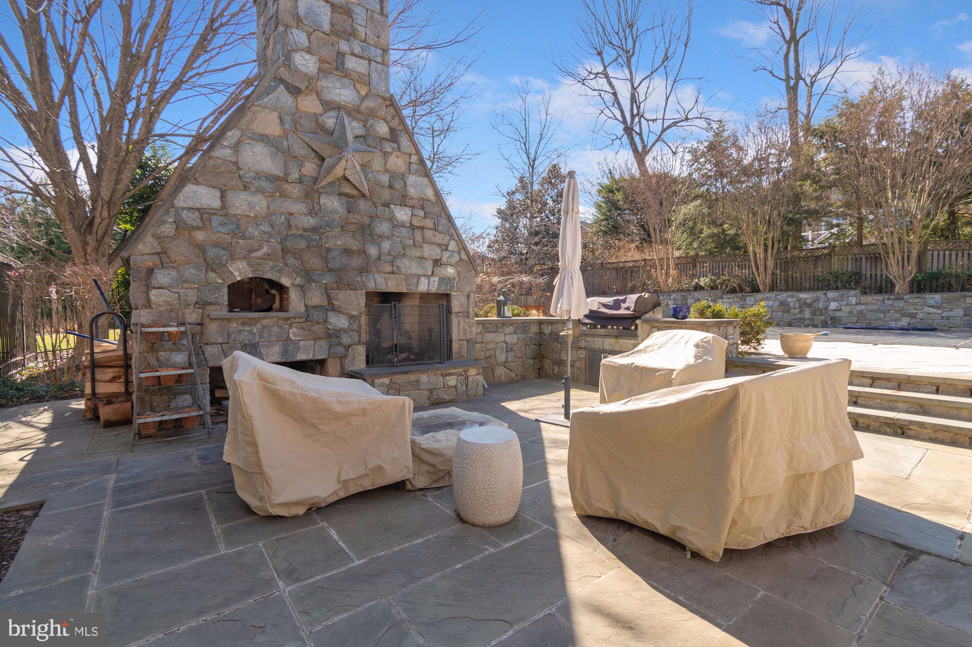 MCAULEY PARK - Residential