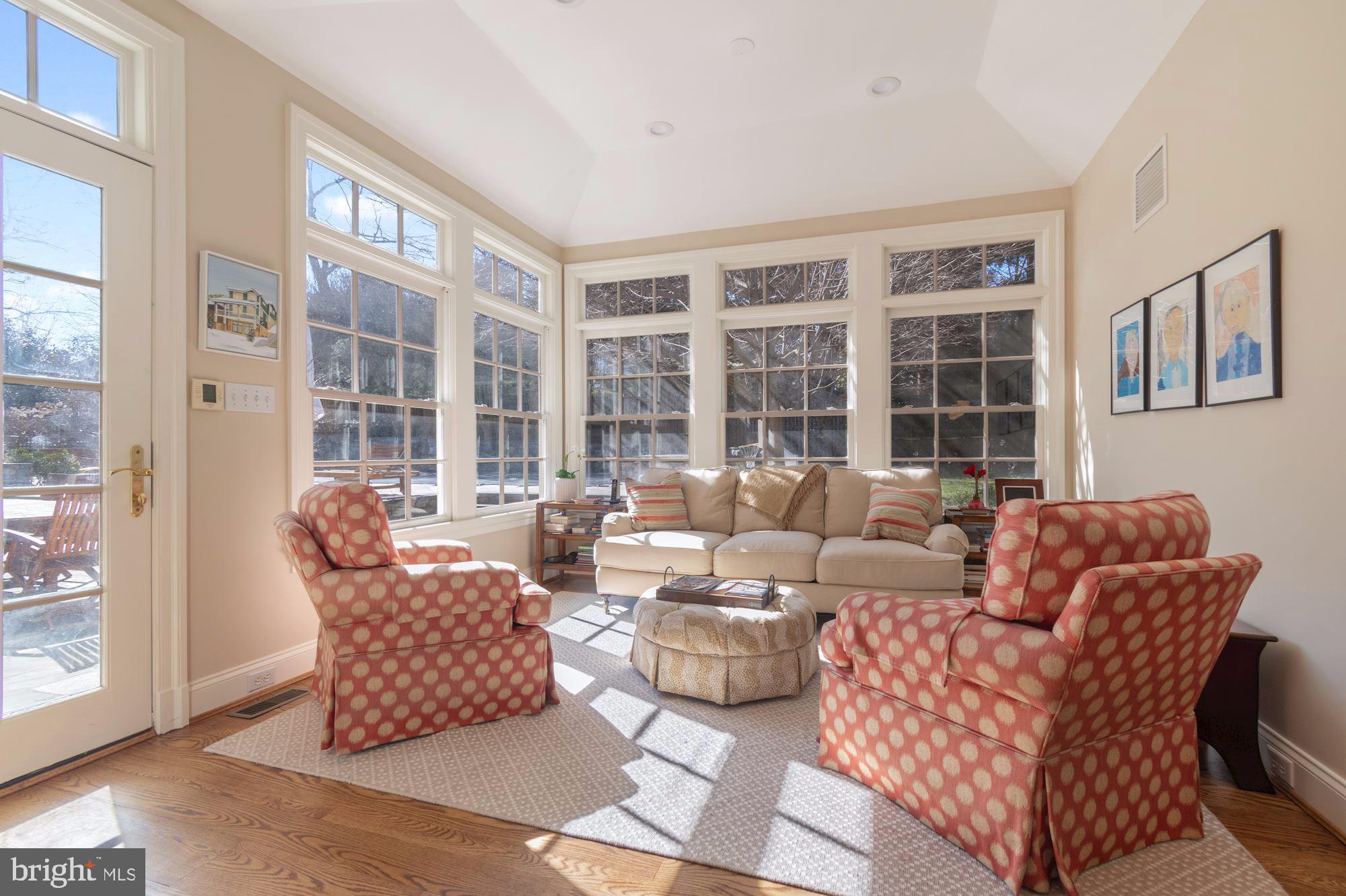 MCAULEY PARK - Residential