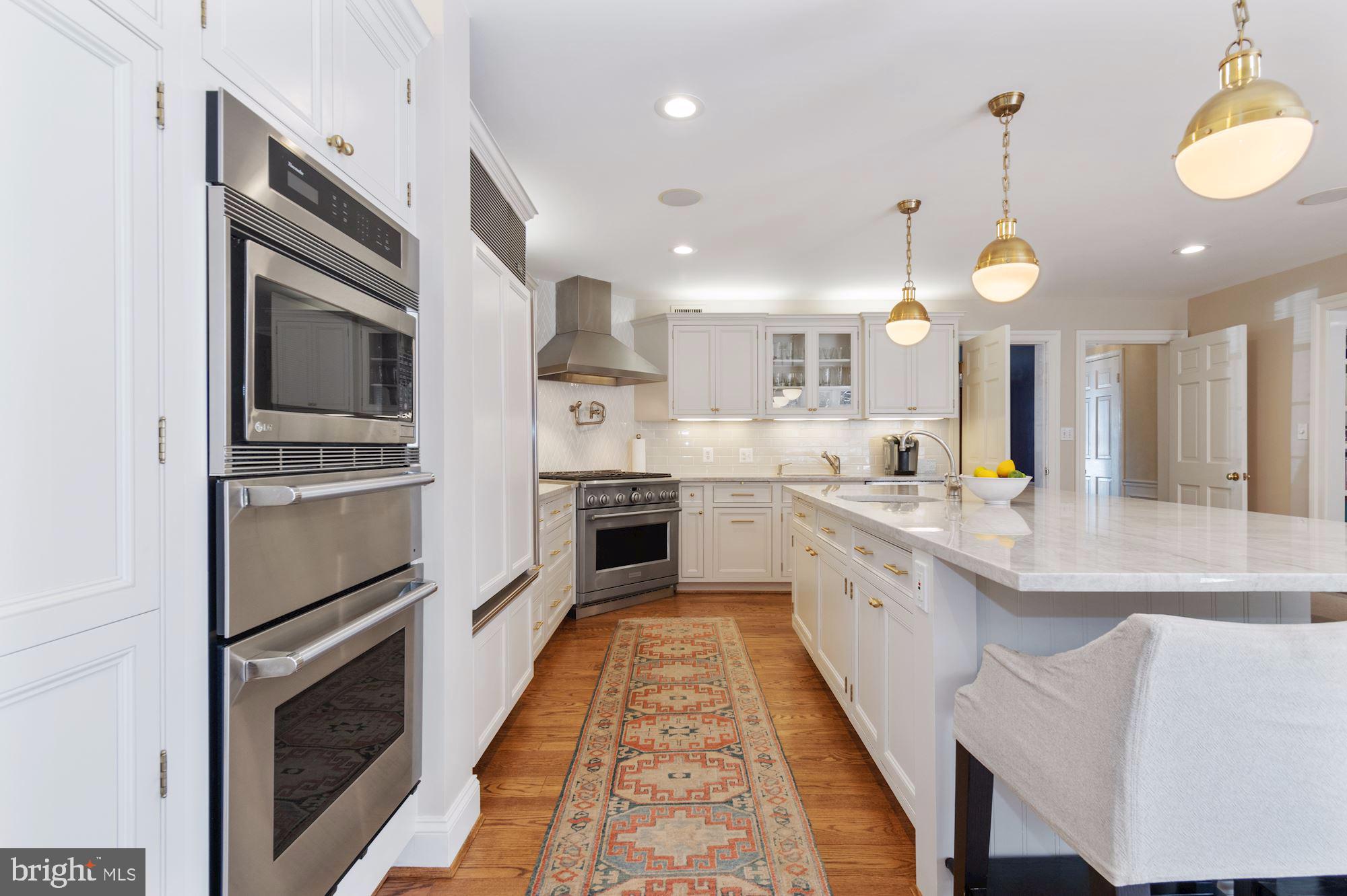 MCAULEY PARK - Residential