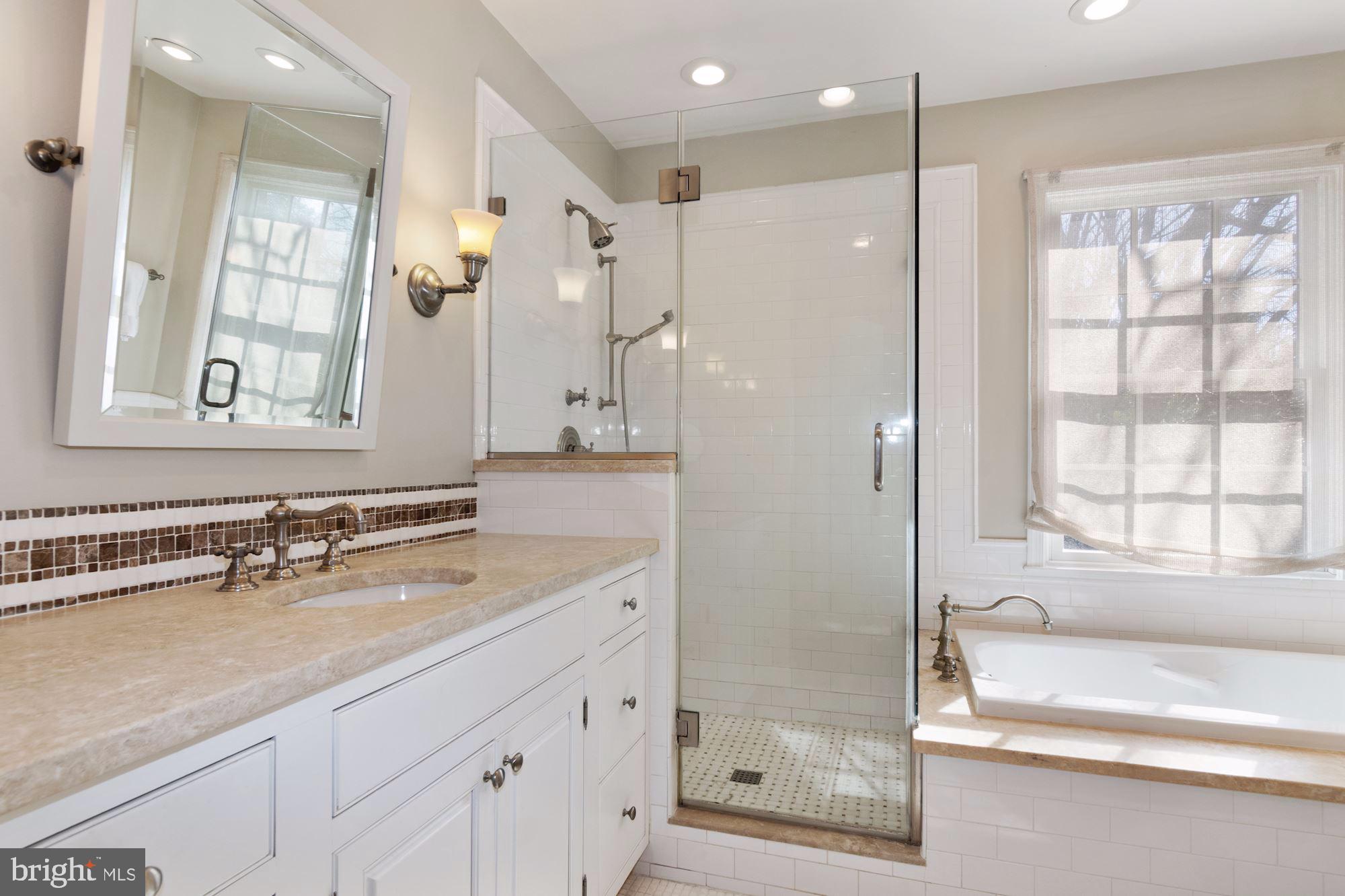 MCAULEY PARK - Residential