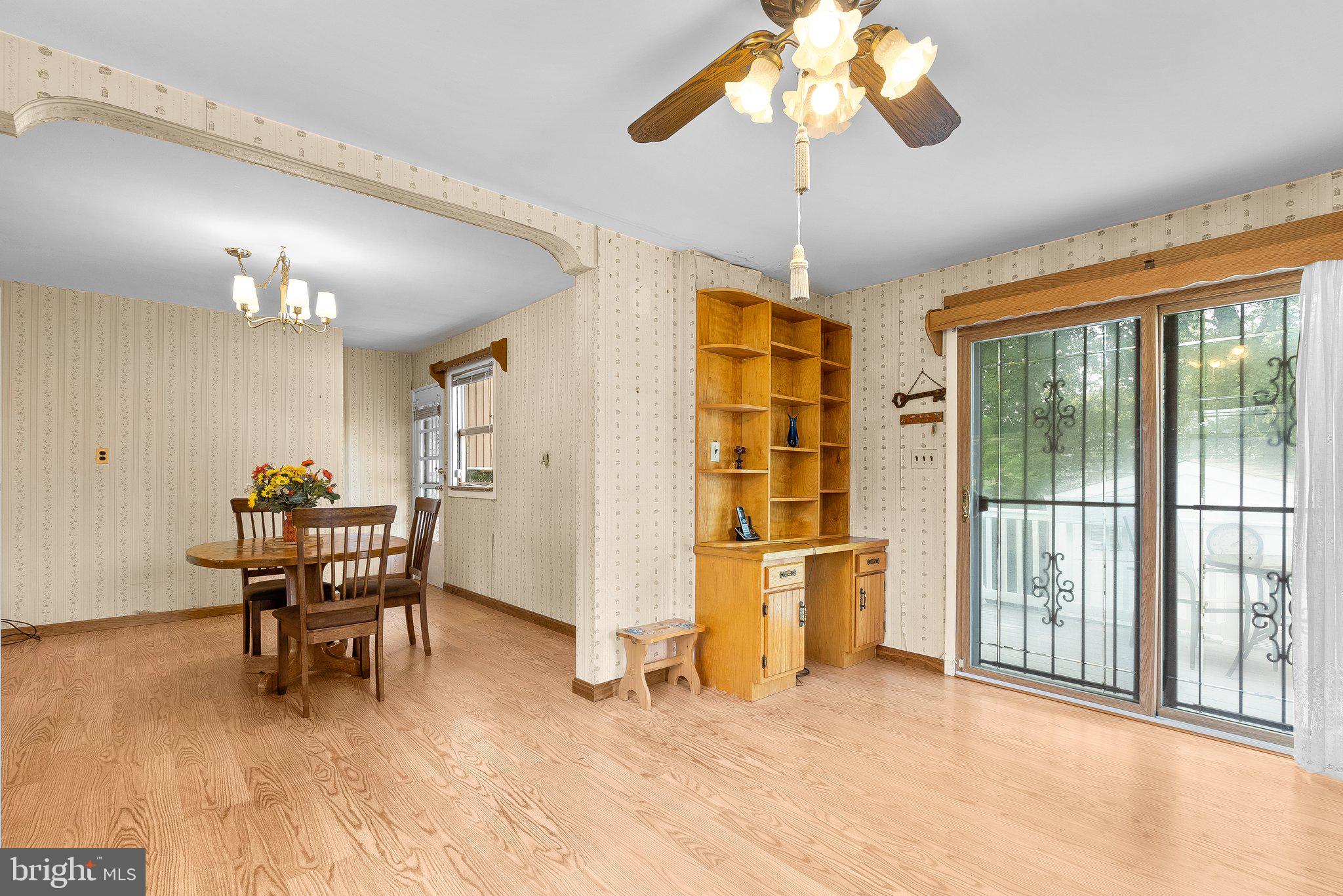 NORTH FORESTVILLE - Residential