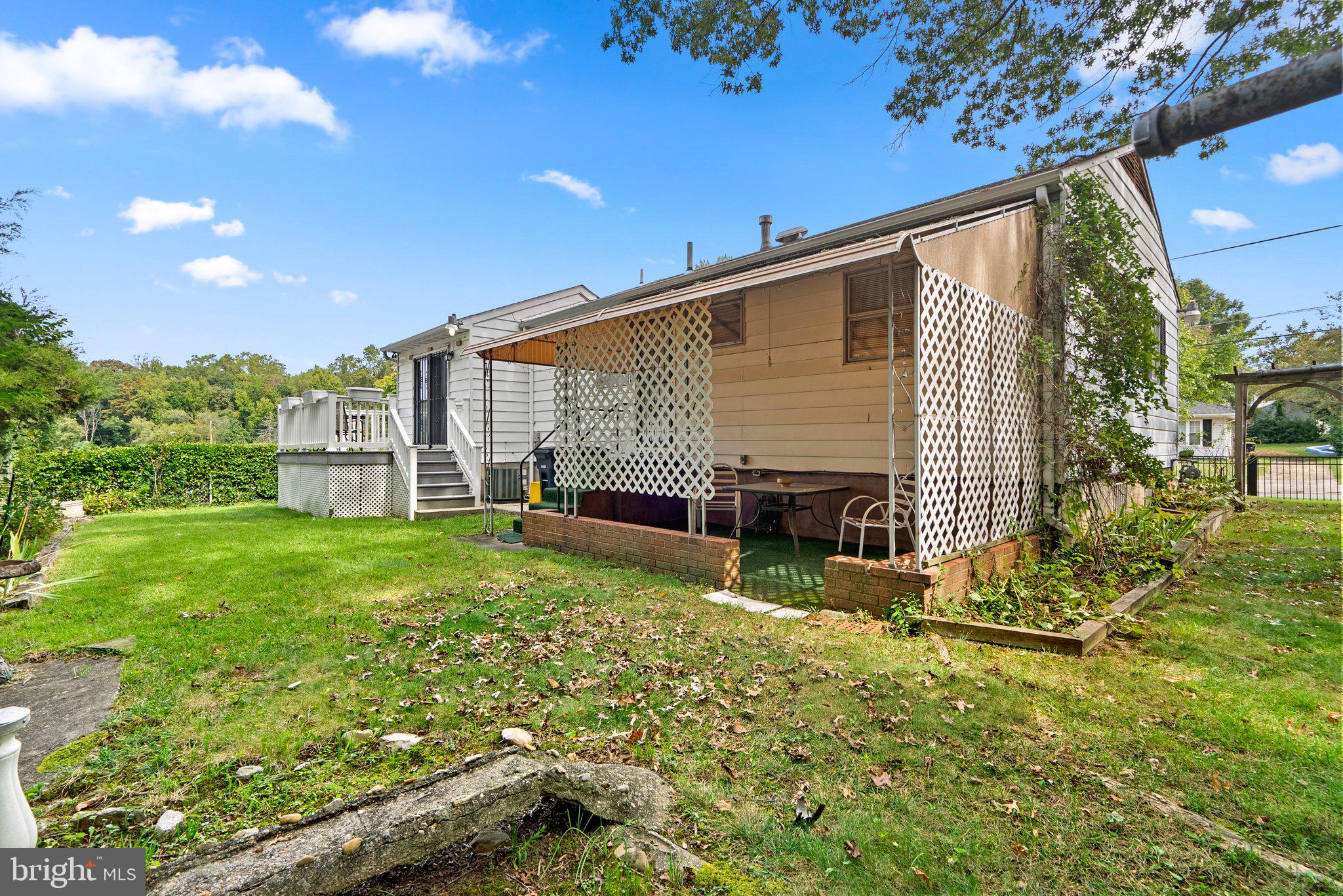 NORTH FORESTVILLE - Residential