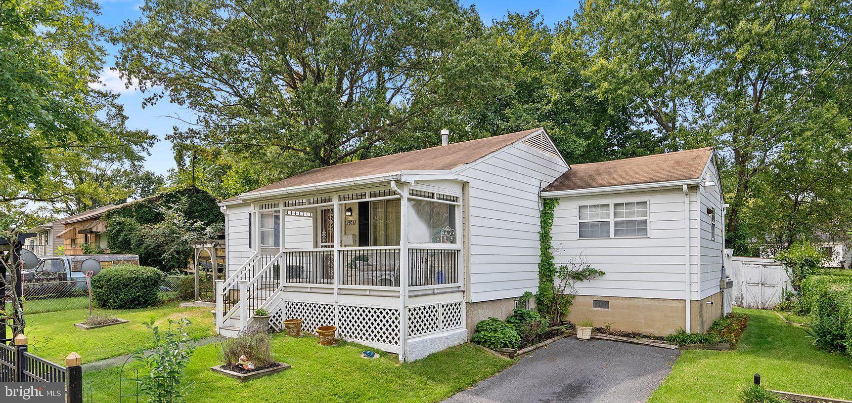 NORTH FORESTVILLE - Residential