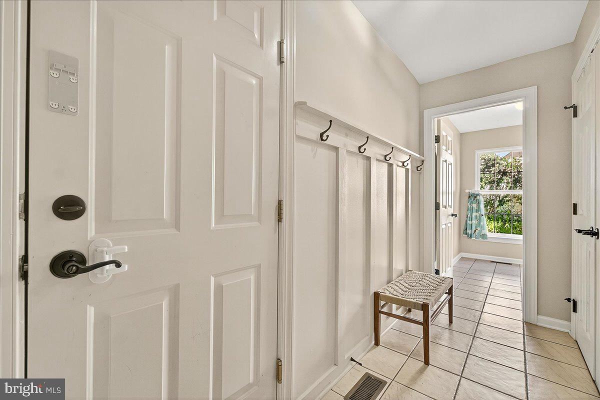 WINDSOR KNOLLS - Residential