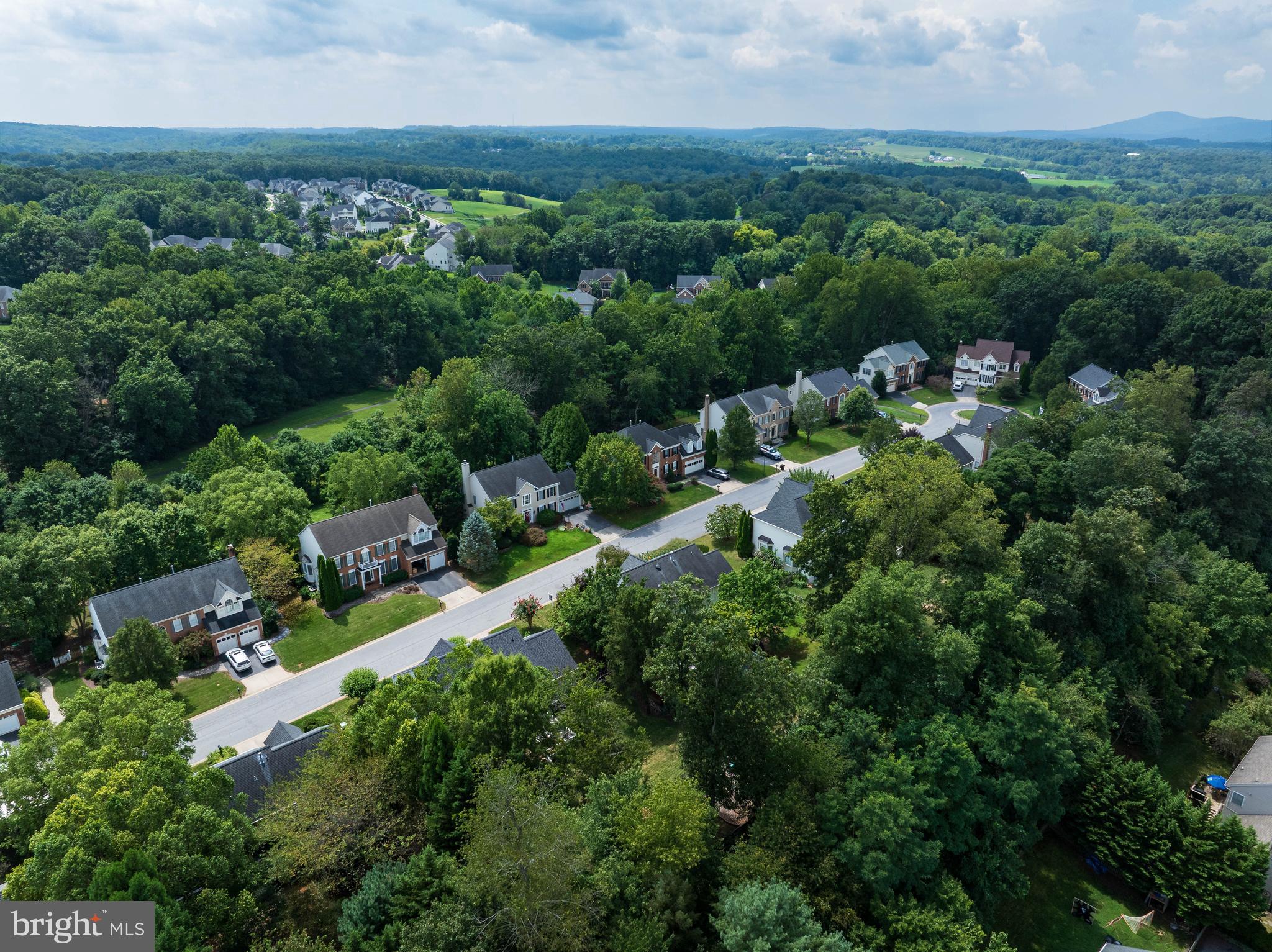 WINDSOR KNOLLS - Residential