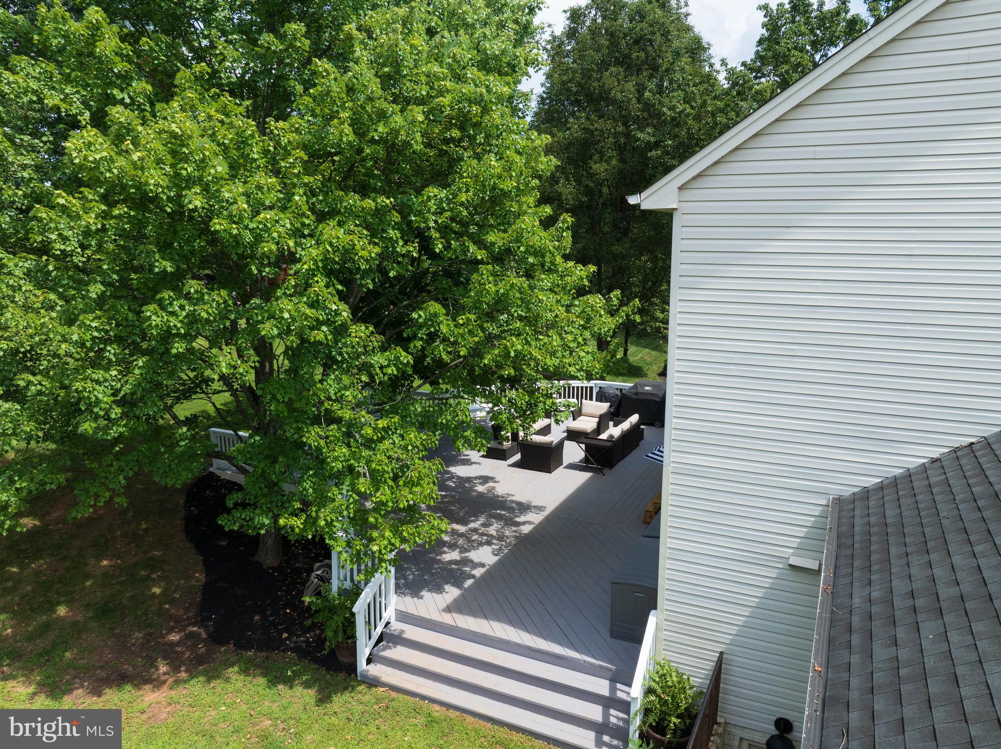 WINDSOR KNOLLS - Residential