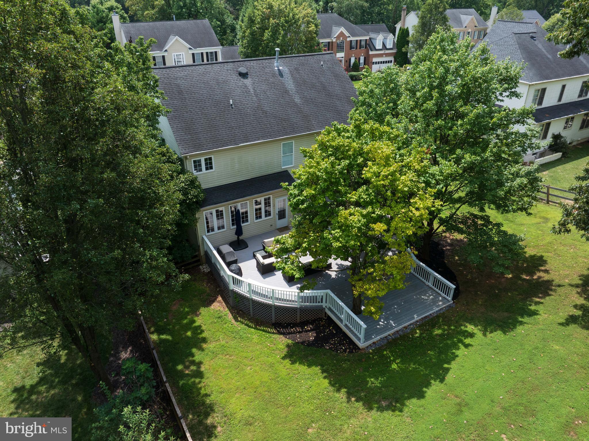 WINDSOR KNOLLS - Residential